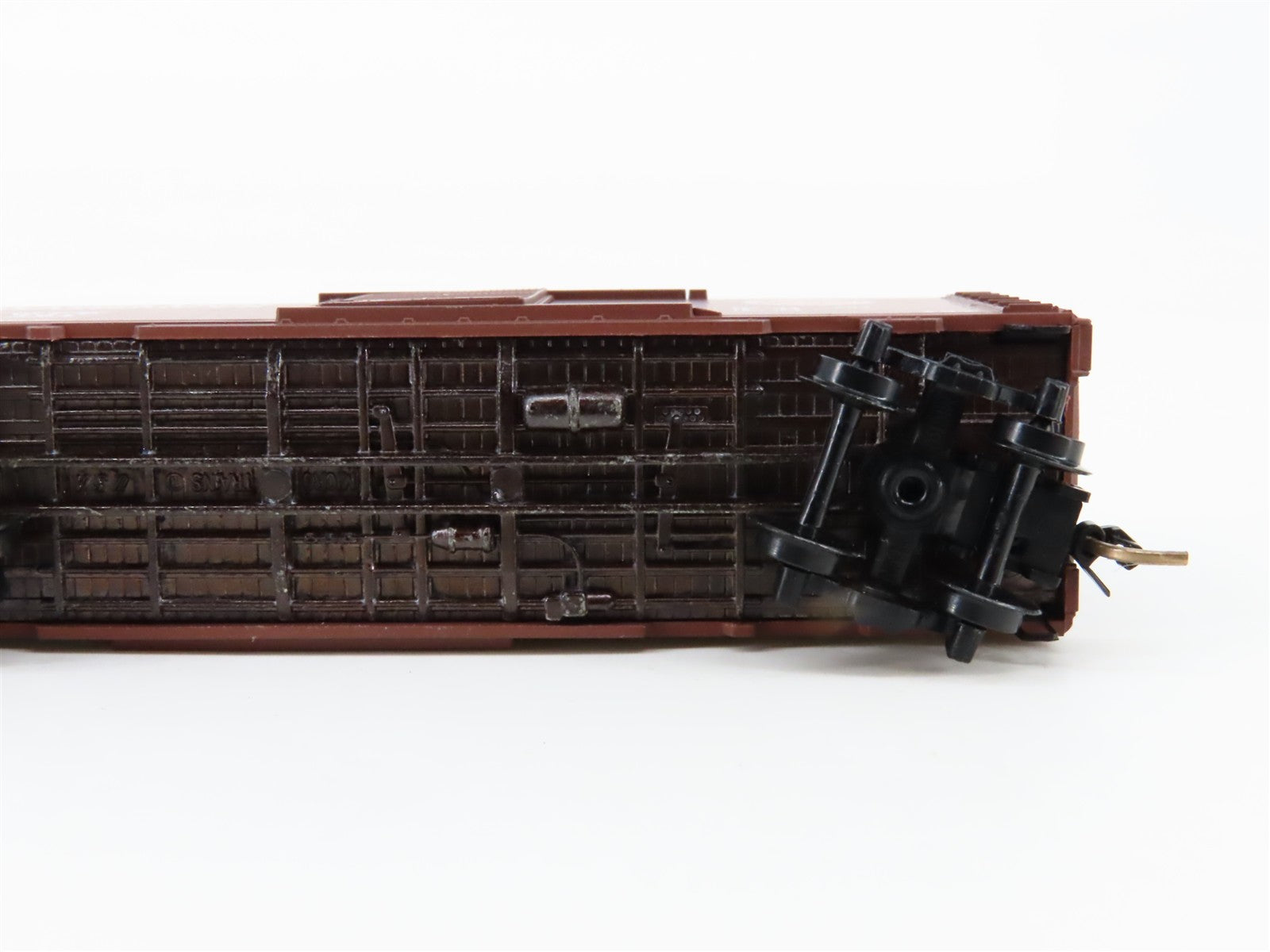 N Scale Micro-Trains MTL 20630 West India Fruit & Steamship Co. 40' Box Car RTR