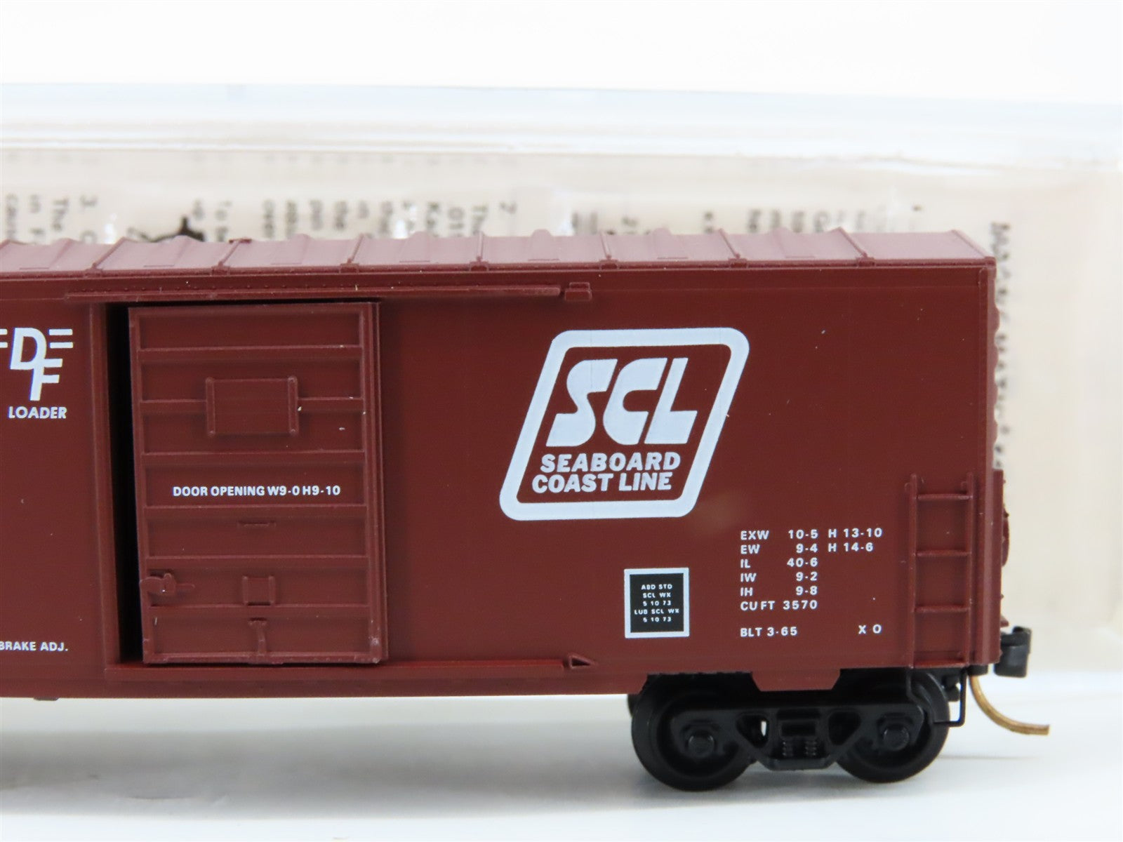 N Scale Micro-Trains MTL 24170 SCL Seaboard Coast Line 40' Box Car 813332 RTR