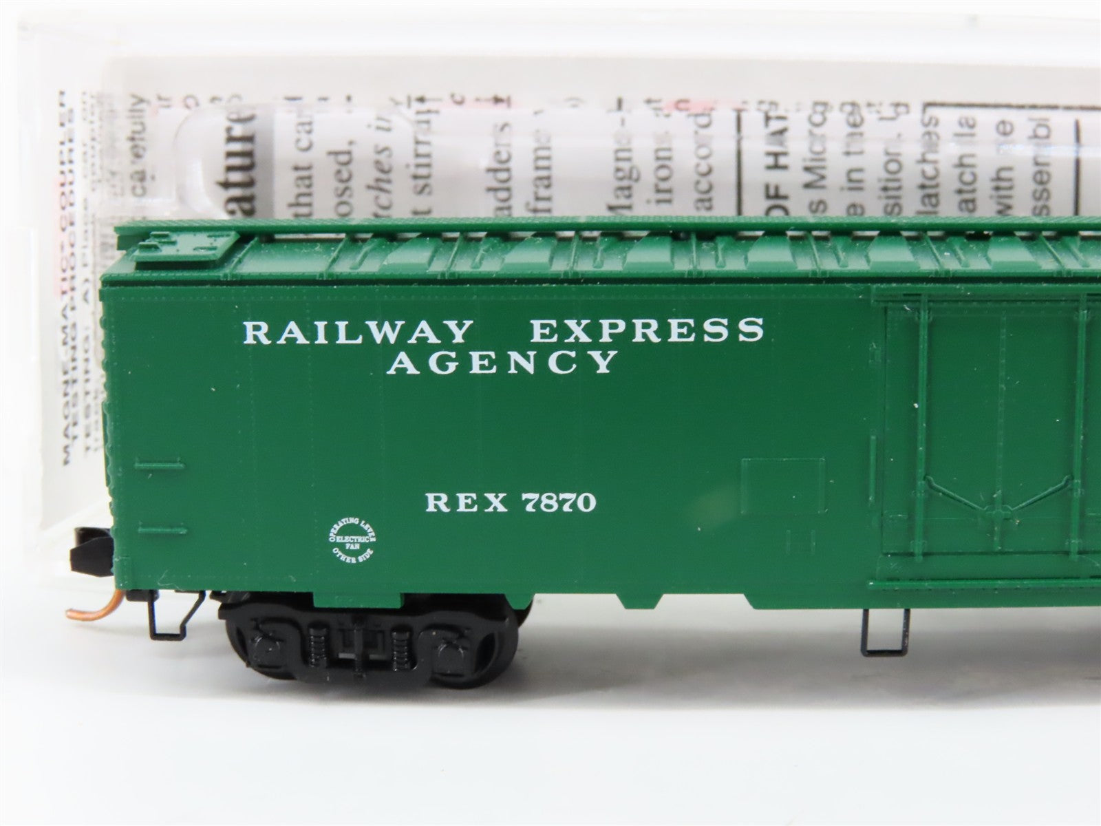 N Scale Micro-Trains MTL 52010 REX Railway Express Agency 52' Reefer 7870 RTR