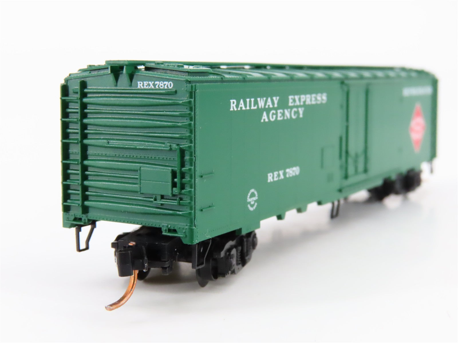 N Scale Micro-Trains MTL 52010 REX Railway Express Agency 52' Reefer 7870 RTR