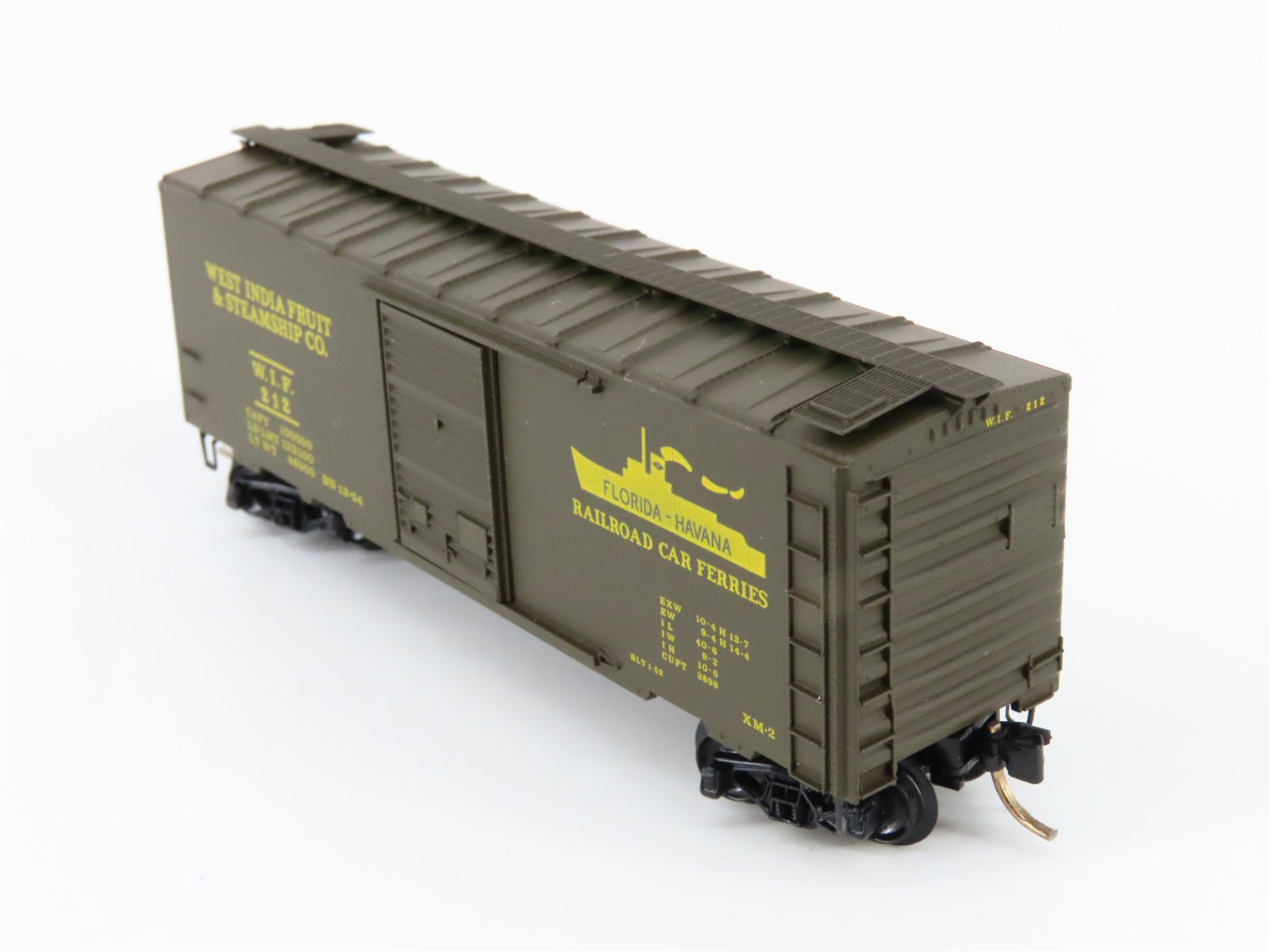 N Scale Micro-Trains MTL 20450 West India Fruit & Steamship Co. 40' Box Car RTR
