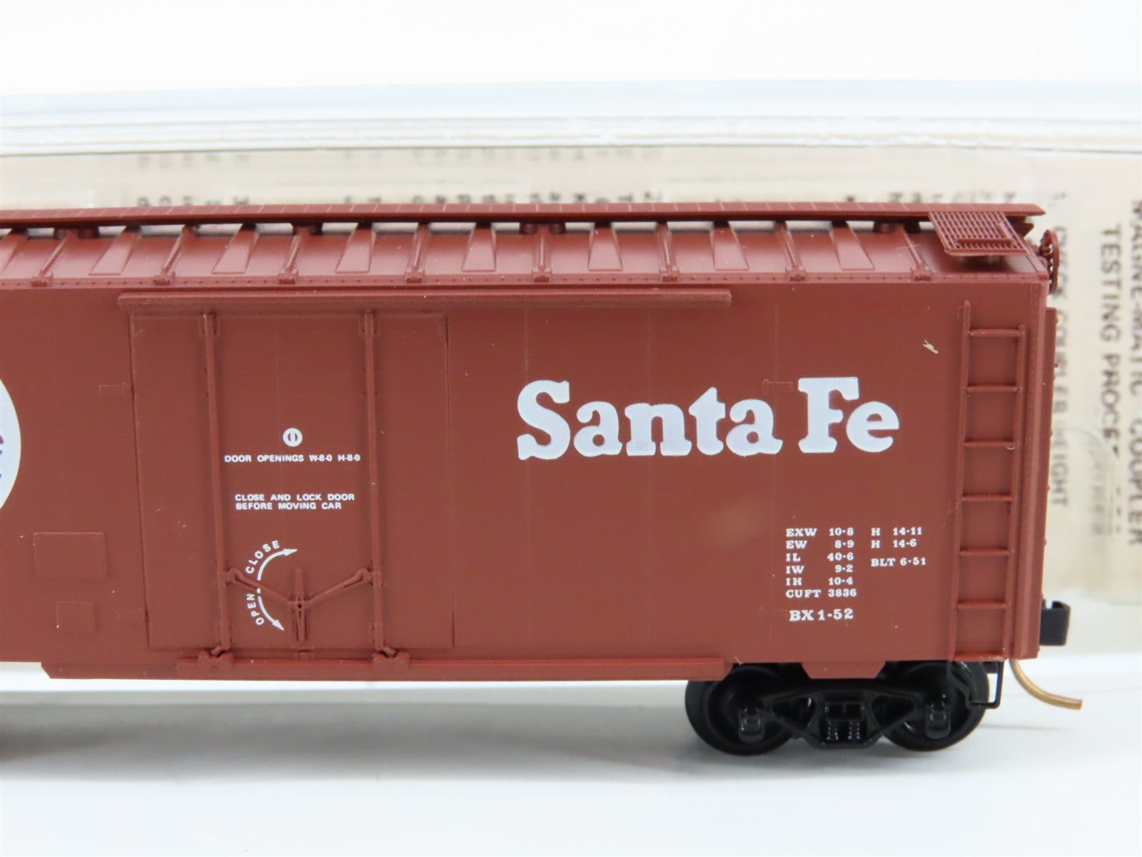 N Scale Micro-Trains MTL 21110 ATSF Santa Fe 40' Box Car 149978 RTR