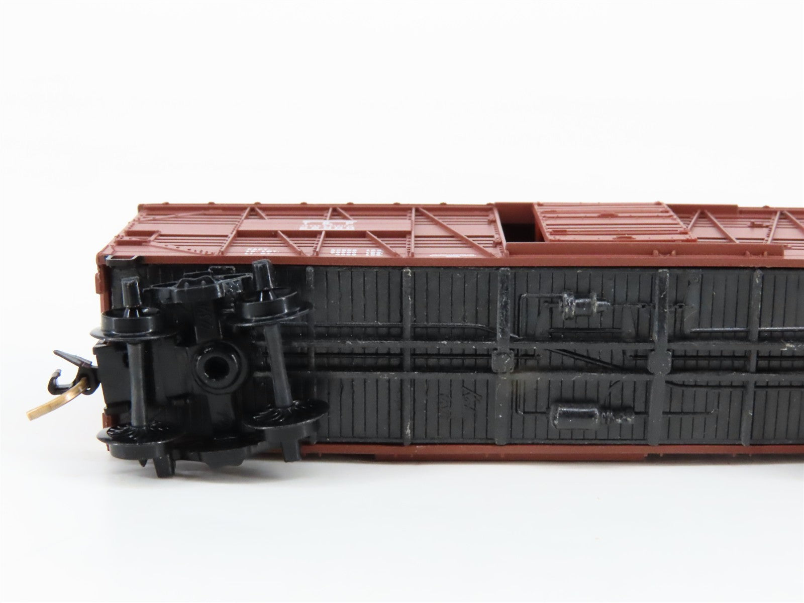 N Scale Micro-Trains MTL 35110 T&P Texas & Pacific 40' Stock/Cattle Car RTR