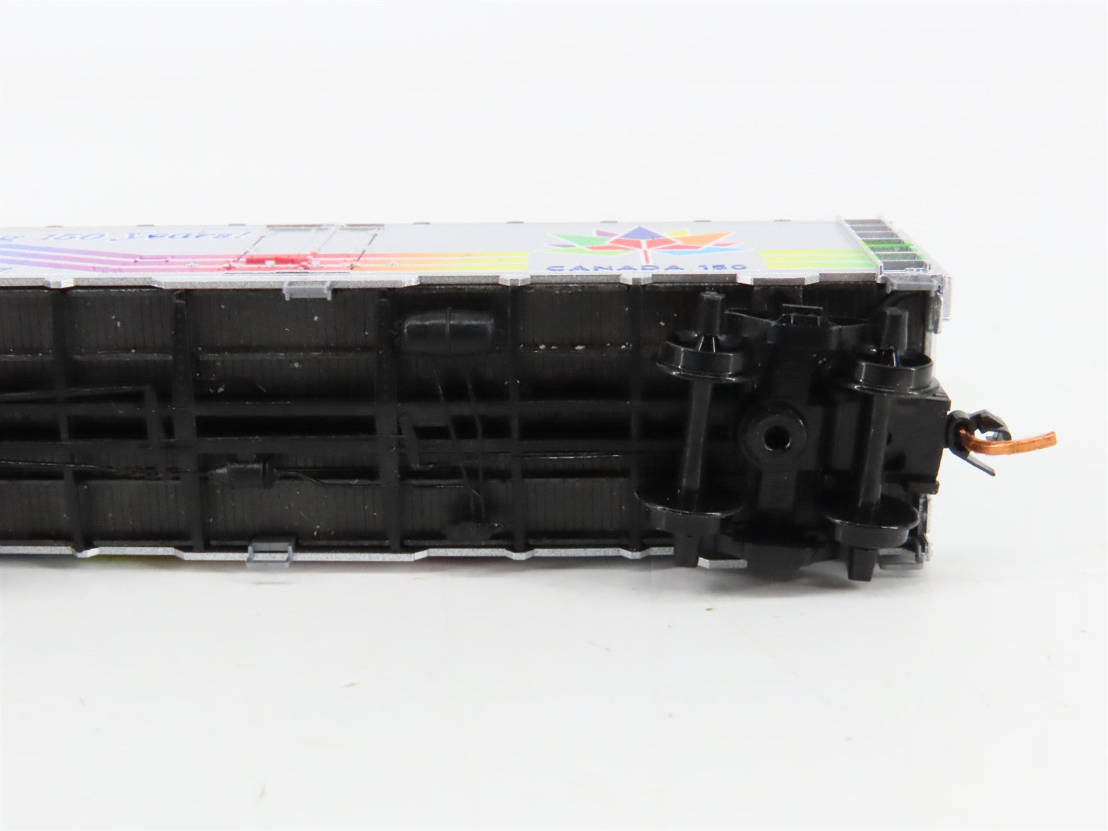 N Scale Micro-Trains MTL 05900566 Canada Celebrating 150 Years! 40' Reefer 2017