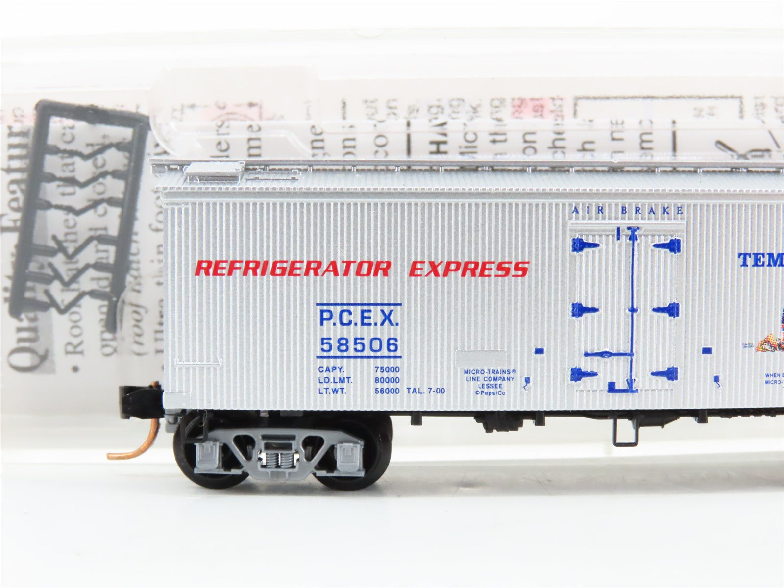 N Scale Micro-Trains MTL 58560 PCEX Pepsi-Cola 36' Wood Sheathed Ice Reefer RTR