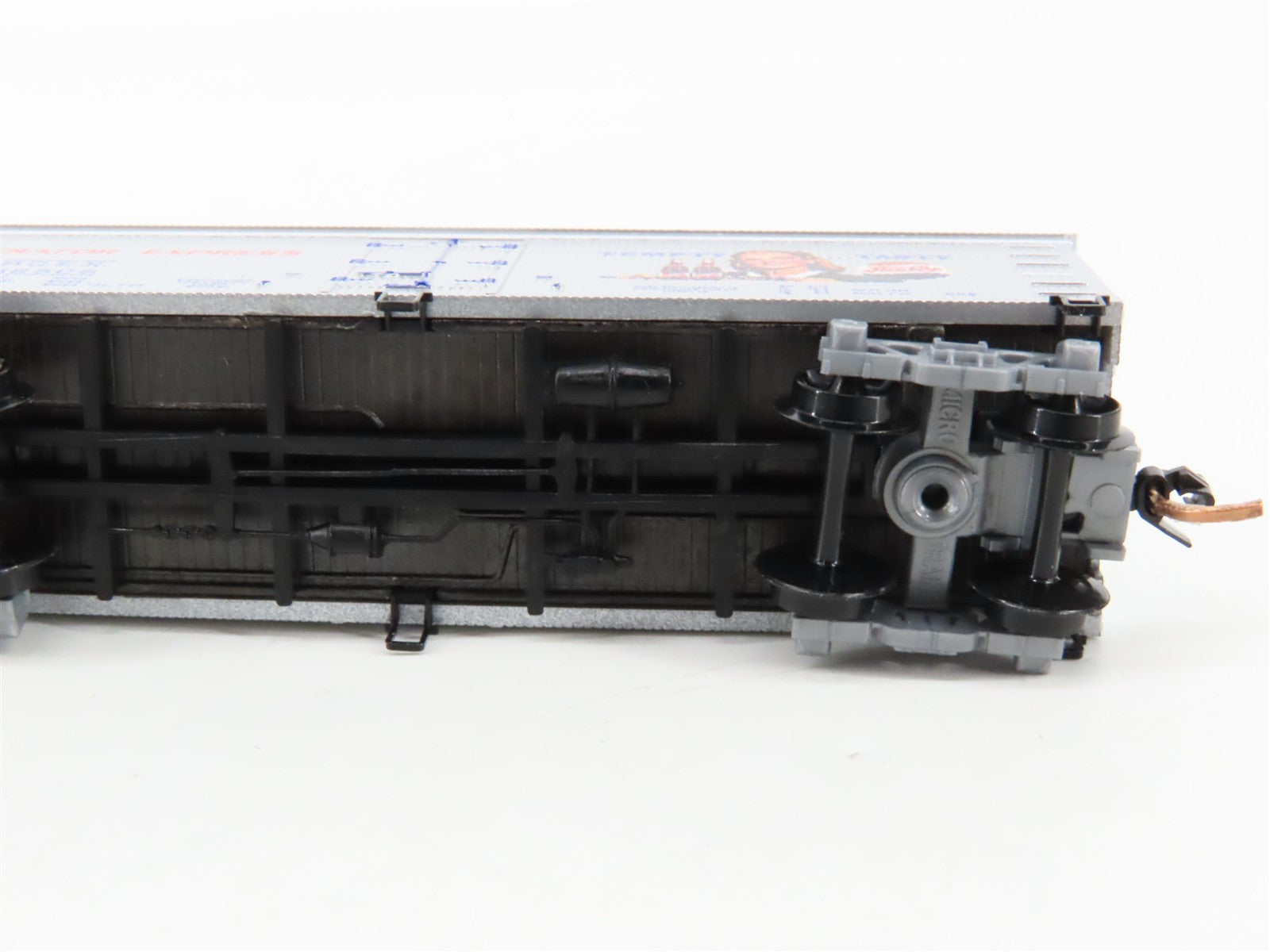 N Scale Micro-Trains MTL 58560 PCEX Pepsi-Cola 36' Wood Sheathed Ice Reefer RTR