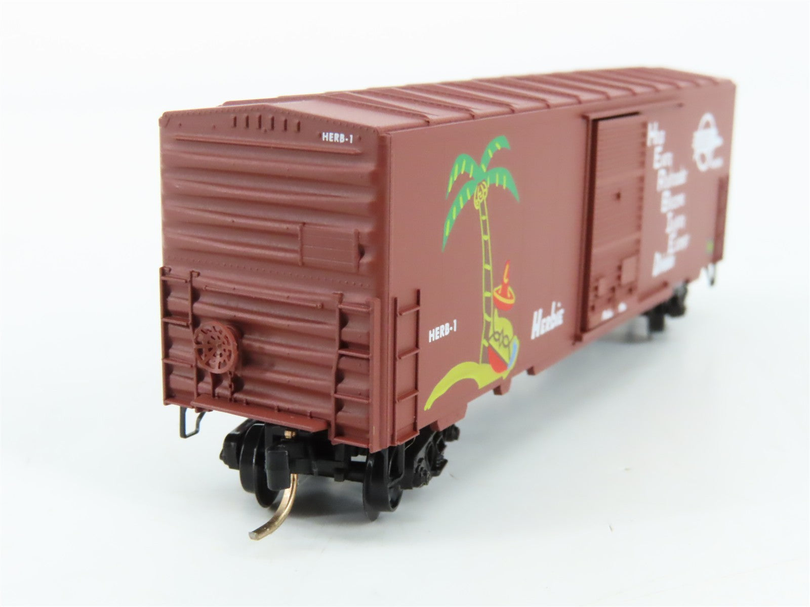 N Scale Micro-Trains MTL 24220 Herbie Mo-Pac 40' Single Door Box Car HERB-1 RTR