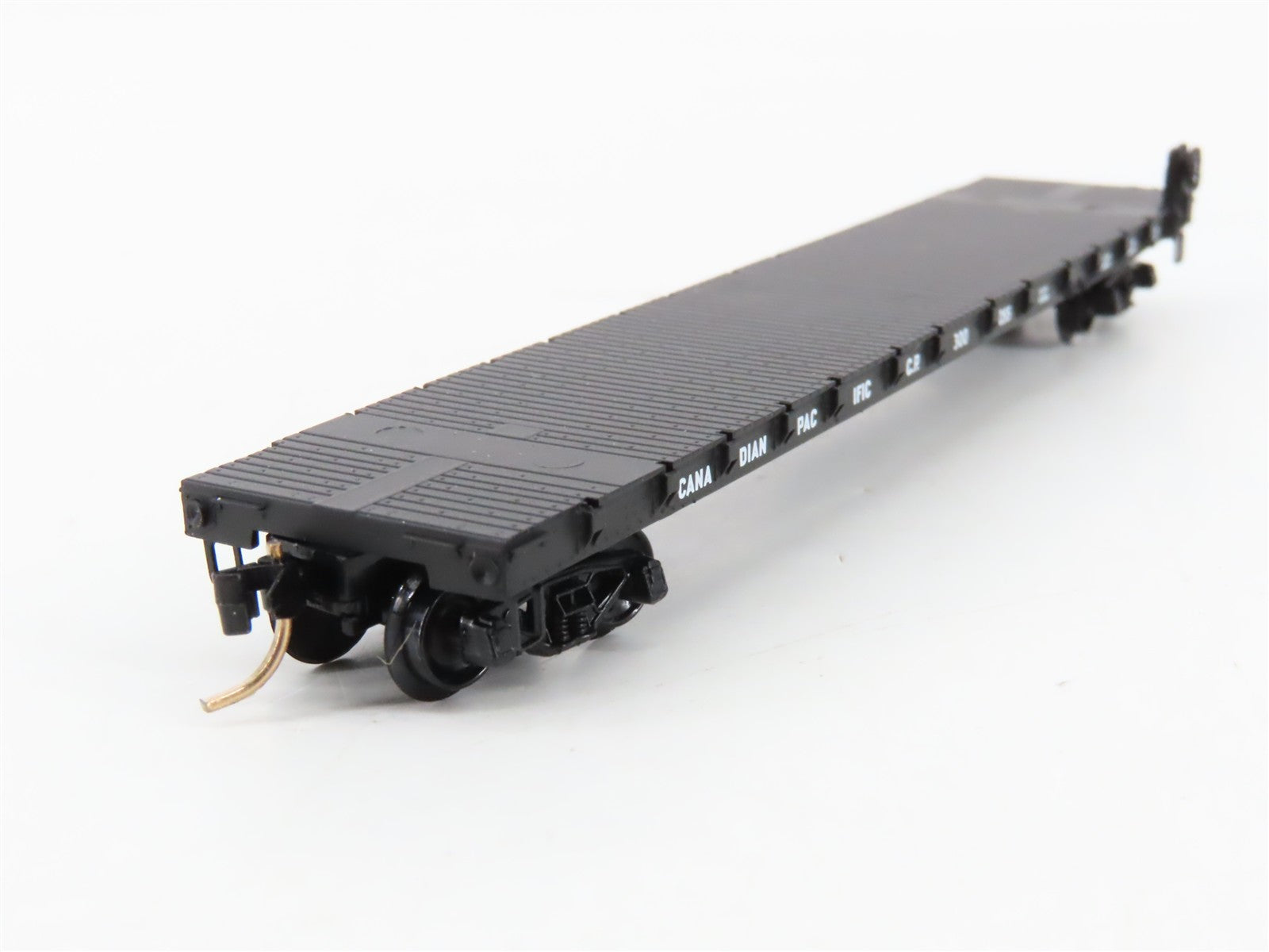 N Scale Micro-Trains MTL 44040 CP Canadian Pacific 50' Flat Car 300055 RTR