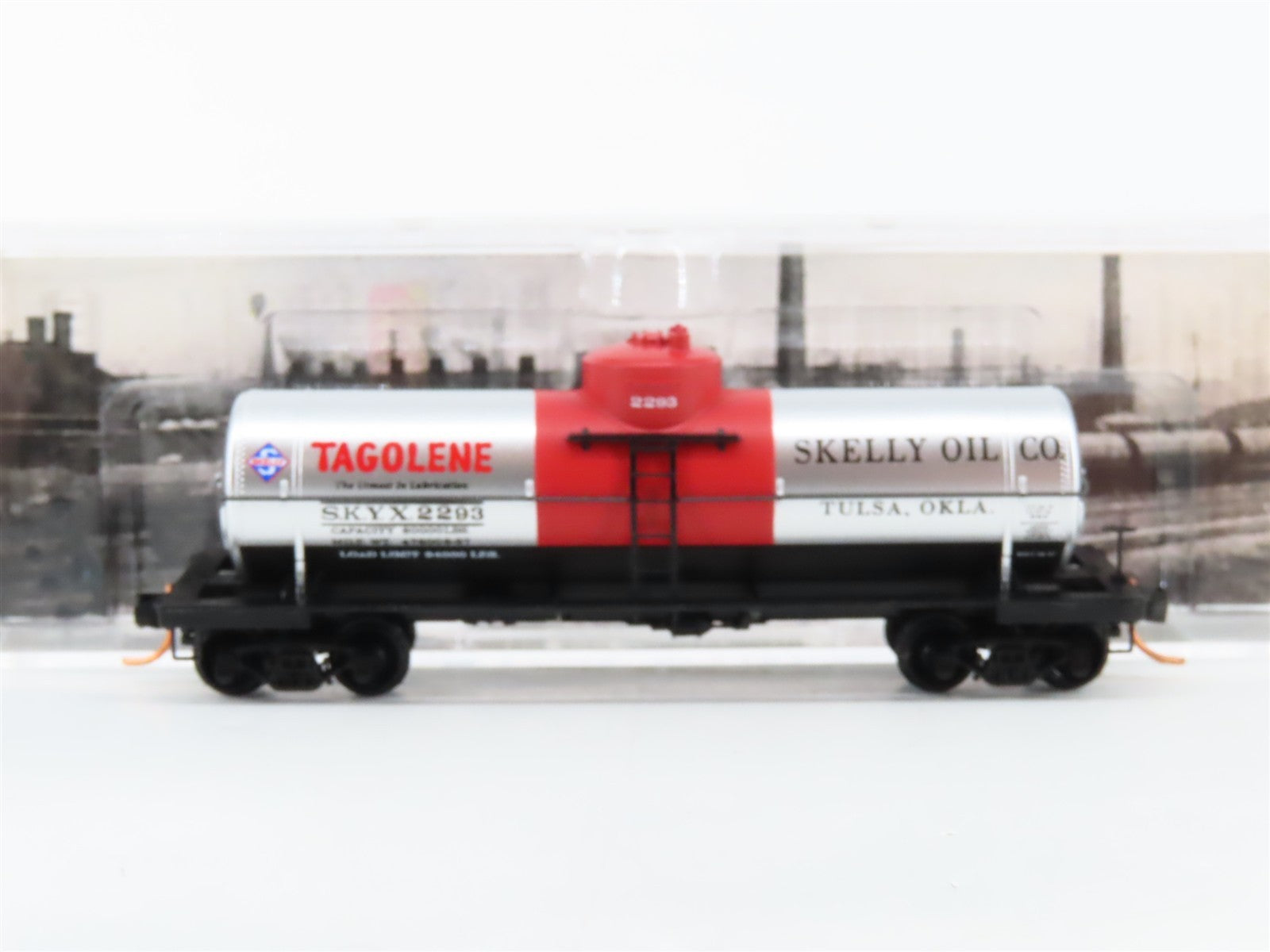 N Micro-Trains MTL 06500780 SKYX Skelly Oil Co. 39' Single Dome Tank Car 2293