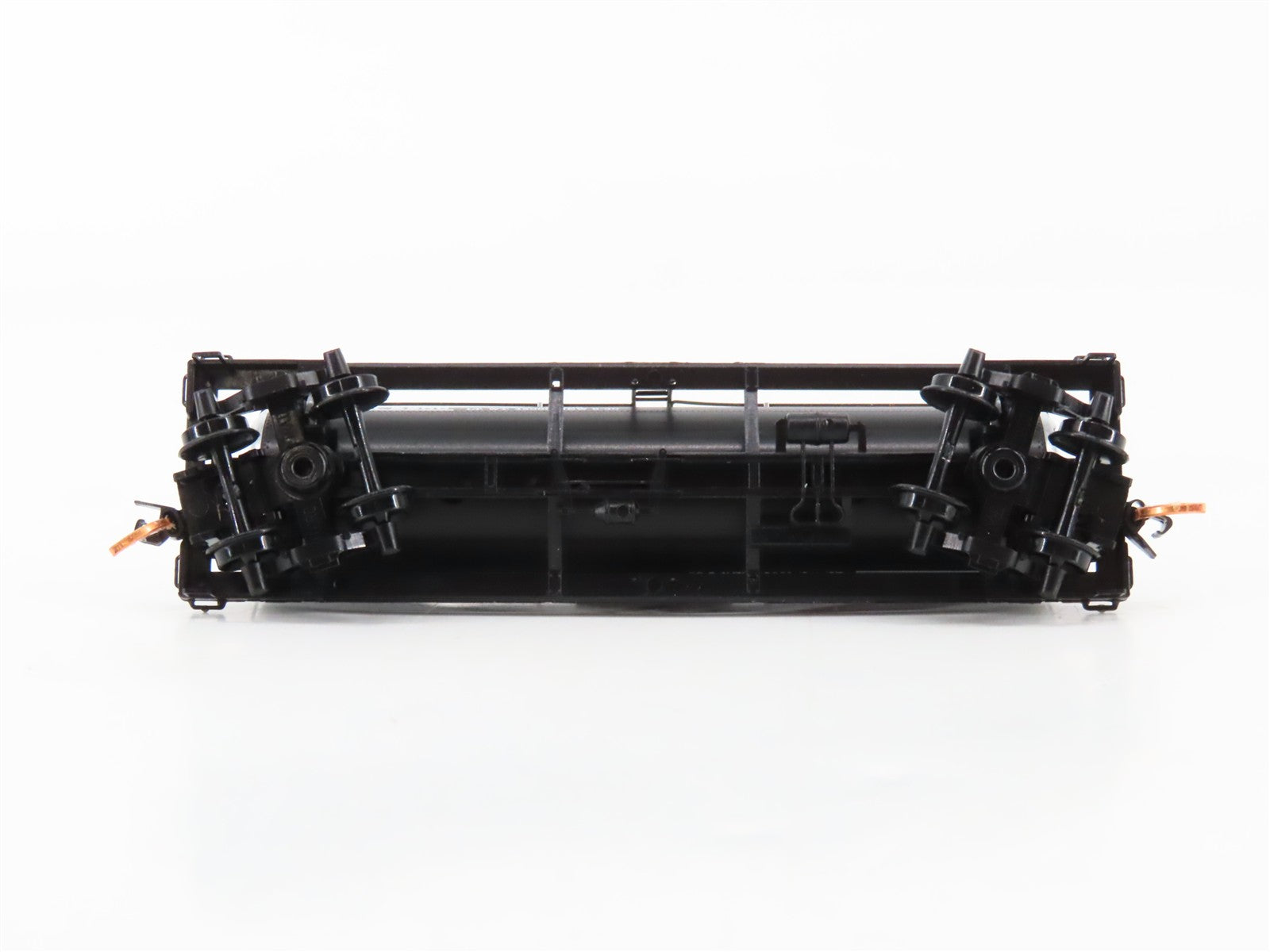 N Scale Micro-Trains MTL 06500820 LUX Lion Oil 39' Single Dome Tank Car 2256 RTR
