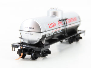 N Scale Micro-Trains MTL 06500820 LUX Lion Oil 39' Single Dome Tank Car 2256 RTR