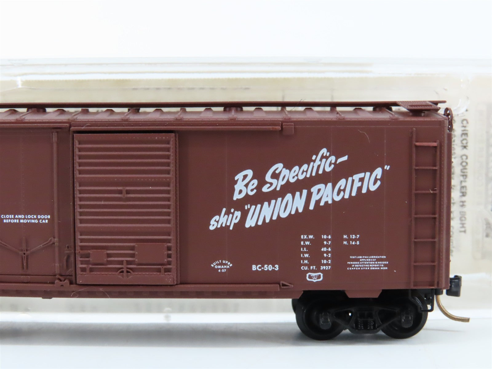 N Scale Micro-Trains MTL 22030 UP Union Pacific 40' Box Car 110013 RTR