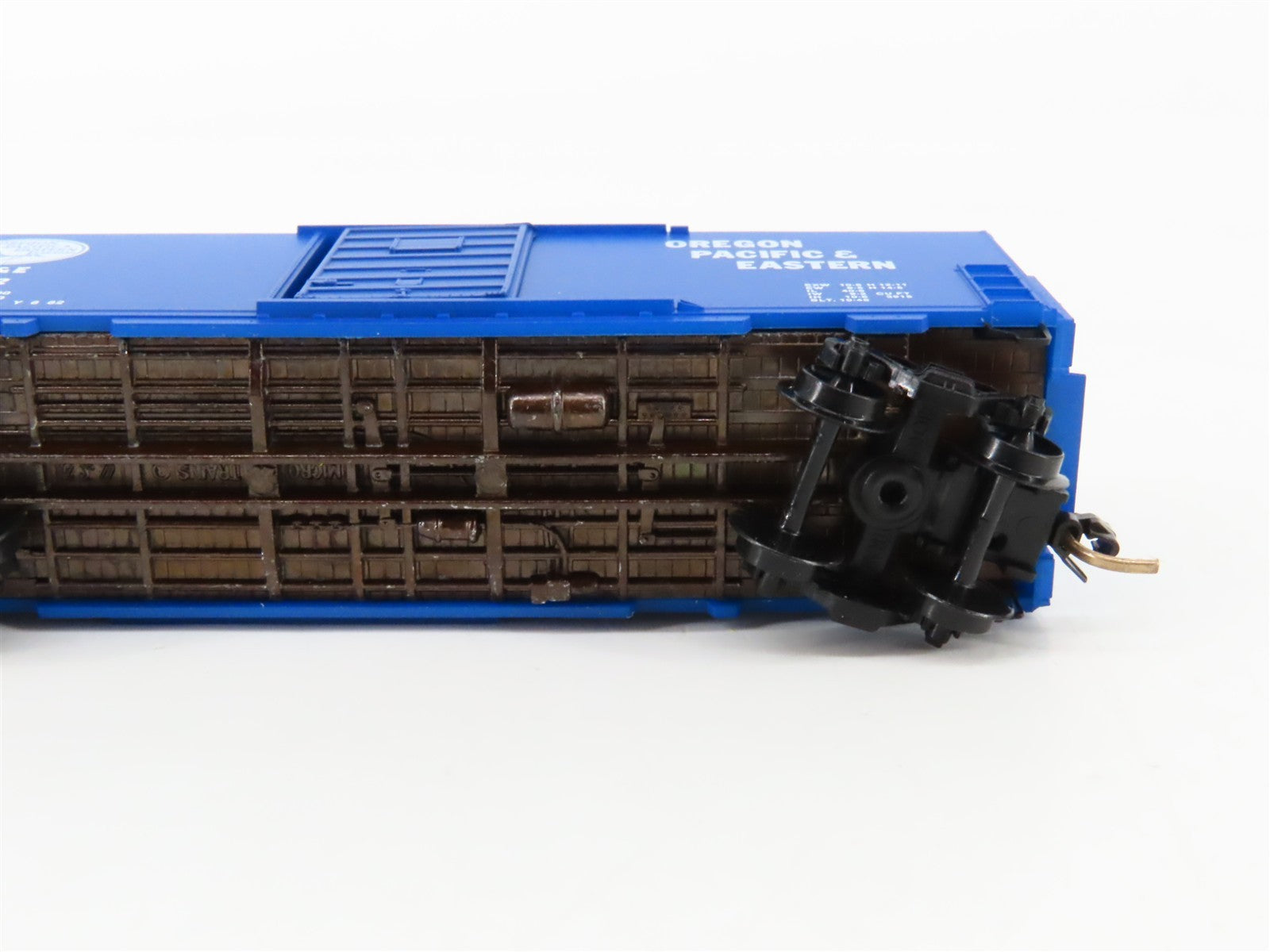 N Scale Micro-Trains MTL 24110 OP&E Oregon Pacific & Eastern 40' Boxcar 1032 RTR