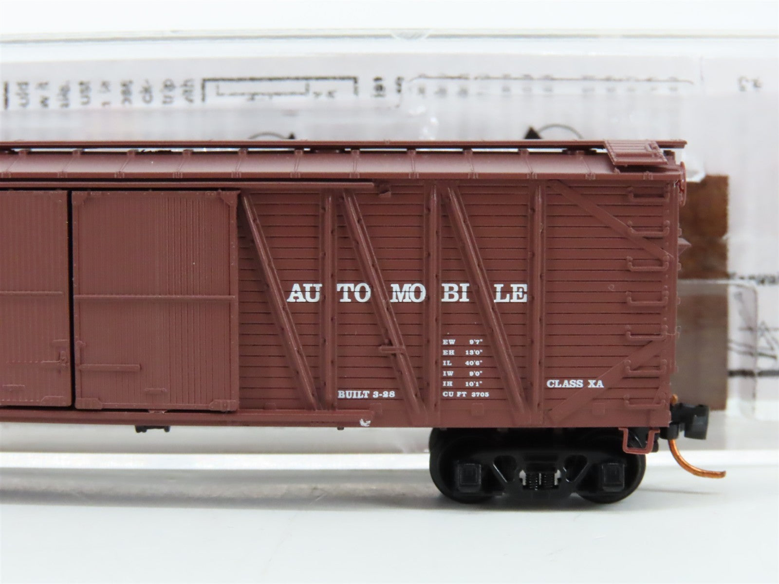 N Scale Micro-Trains MTL 02900050 CV Central Vermont 40' Box Car 41115 RTR