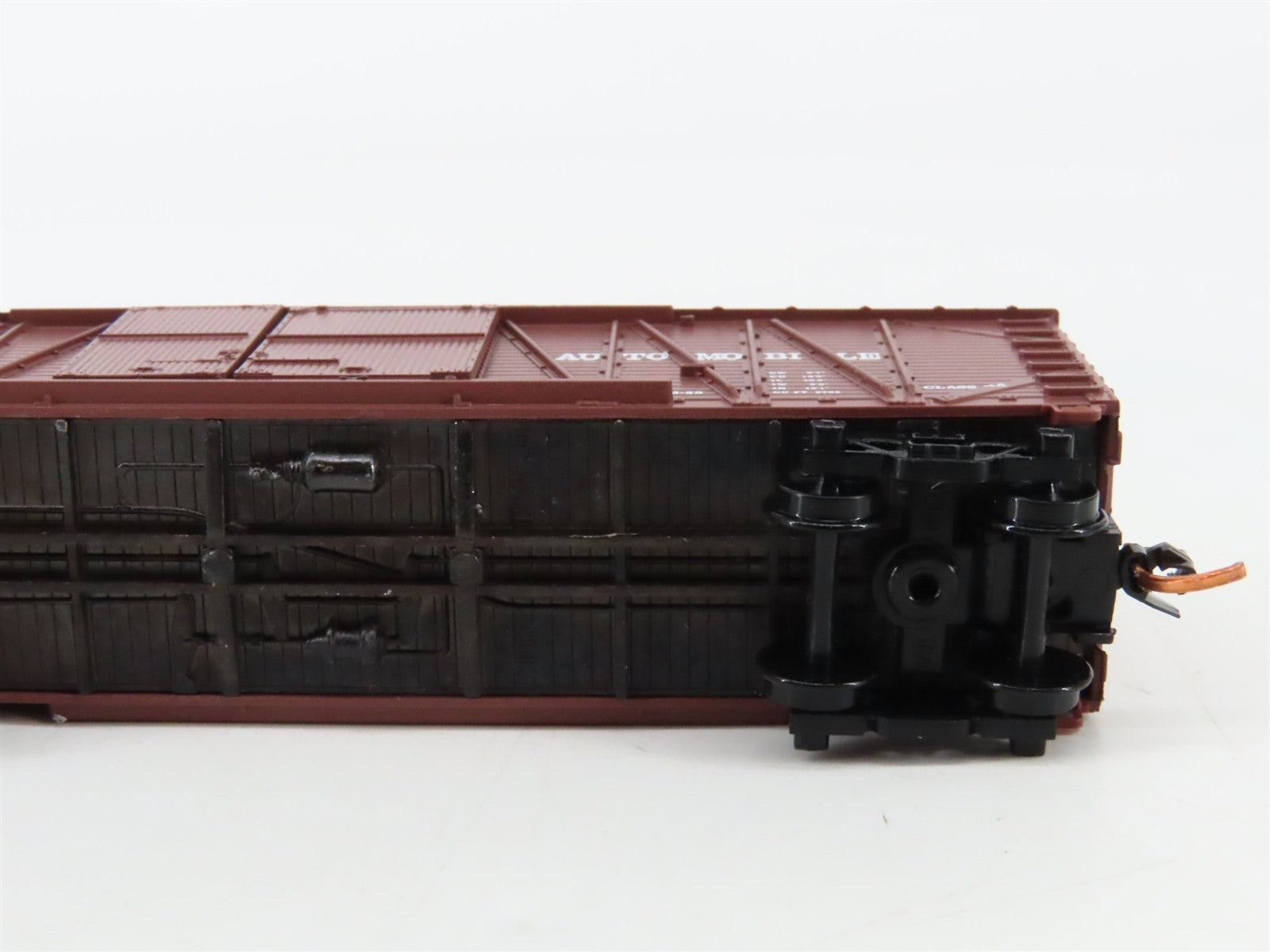 N Scale Micro-Trains MTL 02900050 CV Central Vermont 40' Box Car 41115 RTR