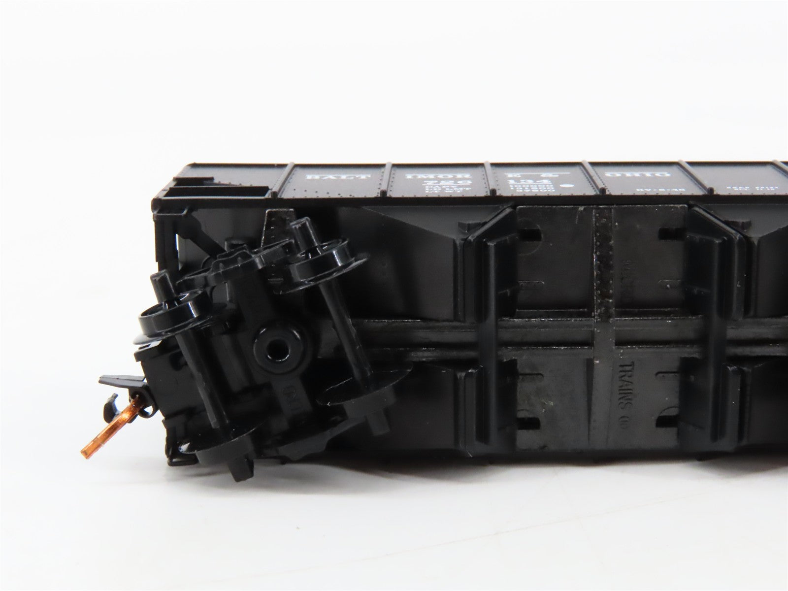 N Scale Micro-Trains MTL 05600390 Baltimore & Ohio 33' 2-Bay Hopper RTR