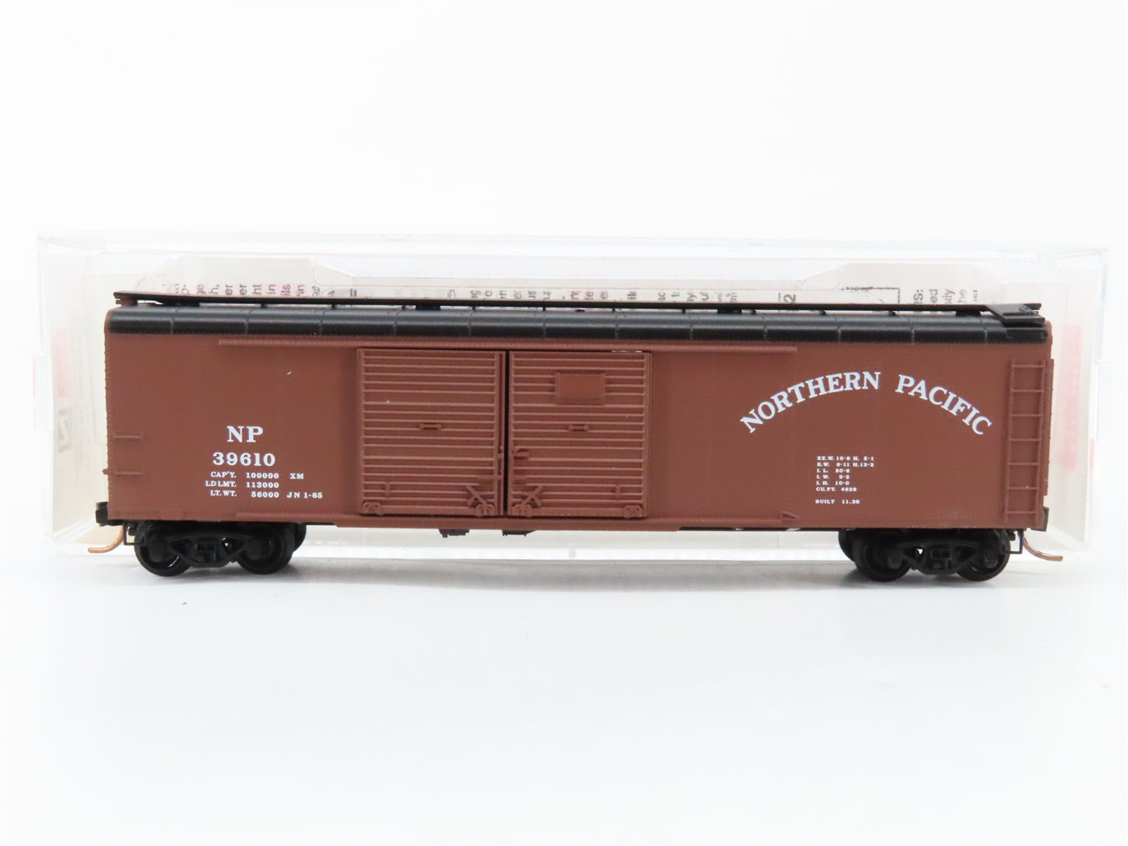 N Scale Micro-Trains MTL 79020 Northern Pacific 50' Wagon Top Box Car RTR