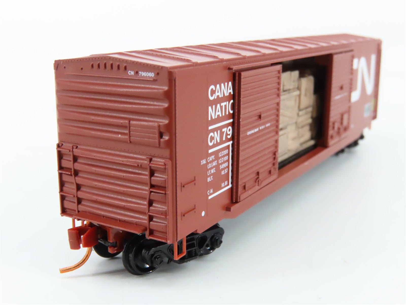N Micro-Trains MTL 03700080 CN Canadian National 50' Box Car 796060 w/ Load RTR