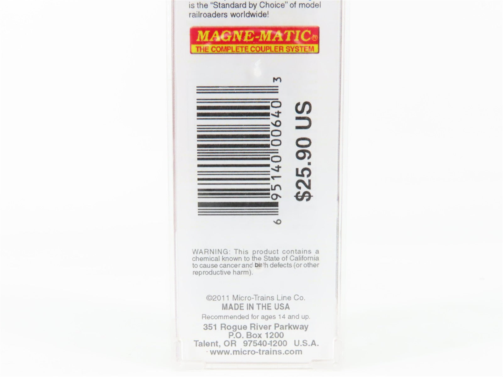 N Micro-Trains MTL 03700080 CN Canadian National 50' Box Car 796060 w/ Load RTR