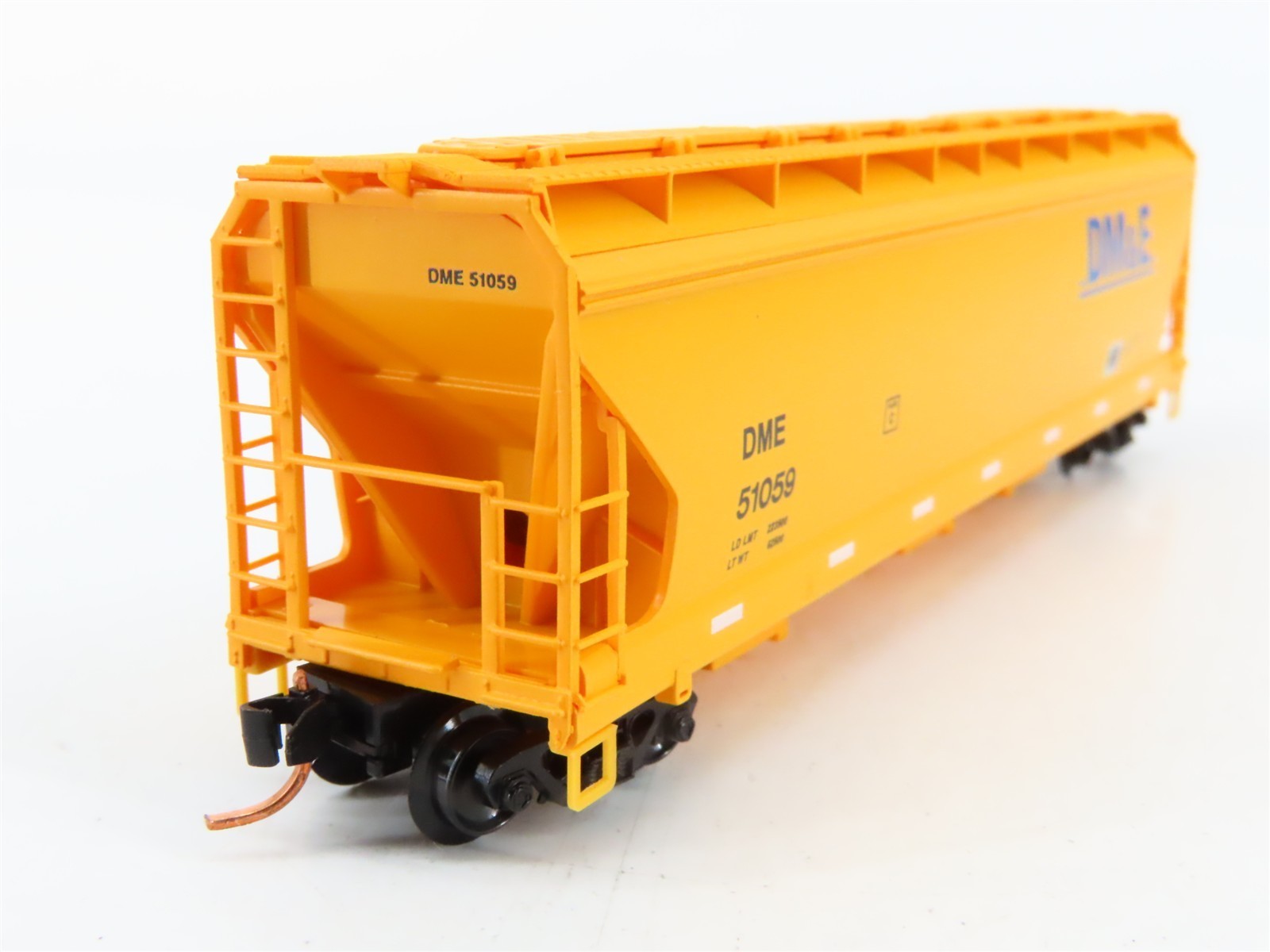 N Micro-Trains MTL 09400280 DME Dakota Minnesota & Eastern 3-Bay Hopper 51059
