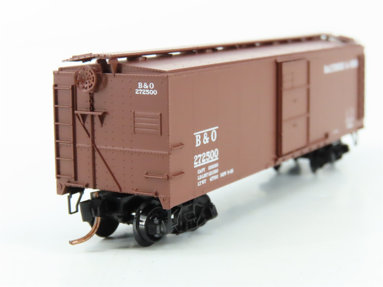 N Scale Micro-Trains MTL 120210 B&O Baltimore & Ohio 40' Box Car 272500 RTR