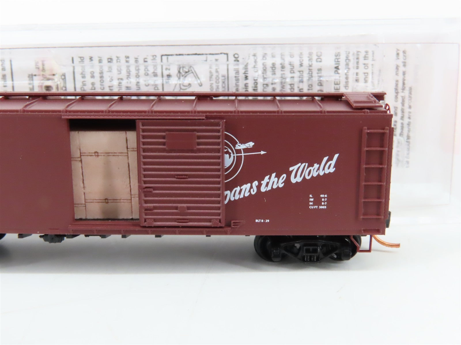 N Scale Micro-Trains MTL 12000052 CP Canadian Pacific 40' Box Car 246830 RTR