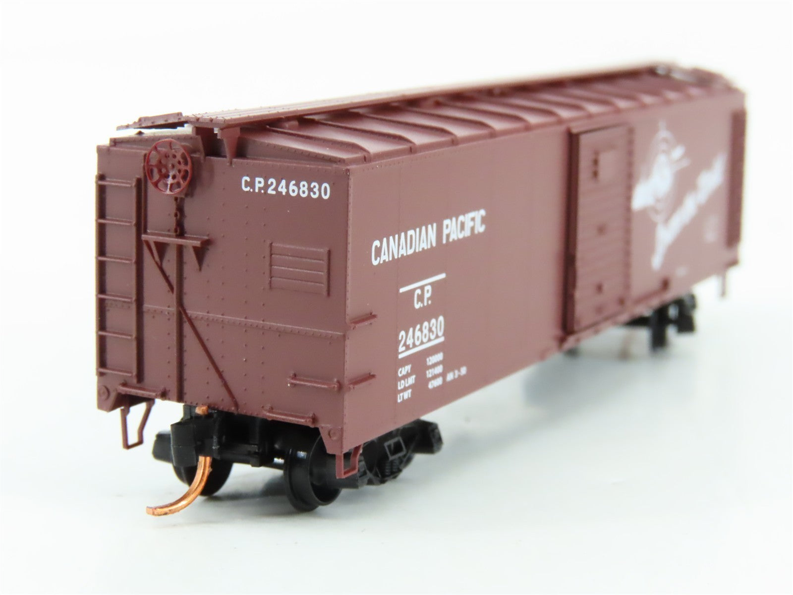 N Scale Micro-Trains MTL 12000052 CP Canadian Pacific 40' Box Car 246830 RTR