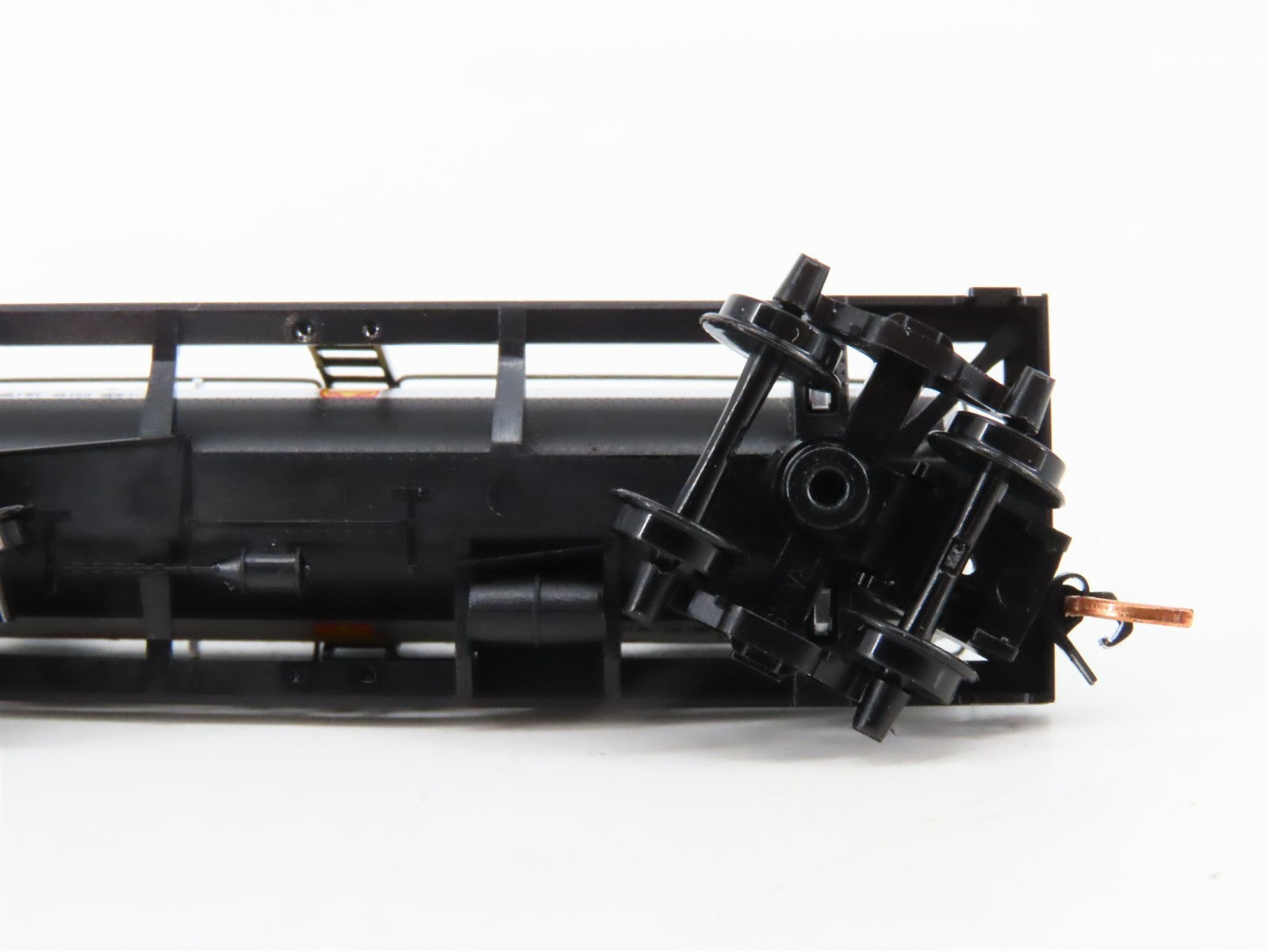 N Scale Micro-Trains MTL 06600080 CTTX Navy Gas & Supply 3-Dome Tank Car 8511