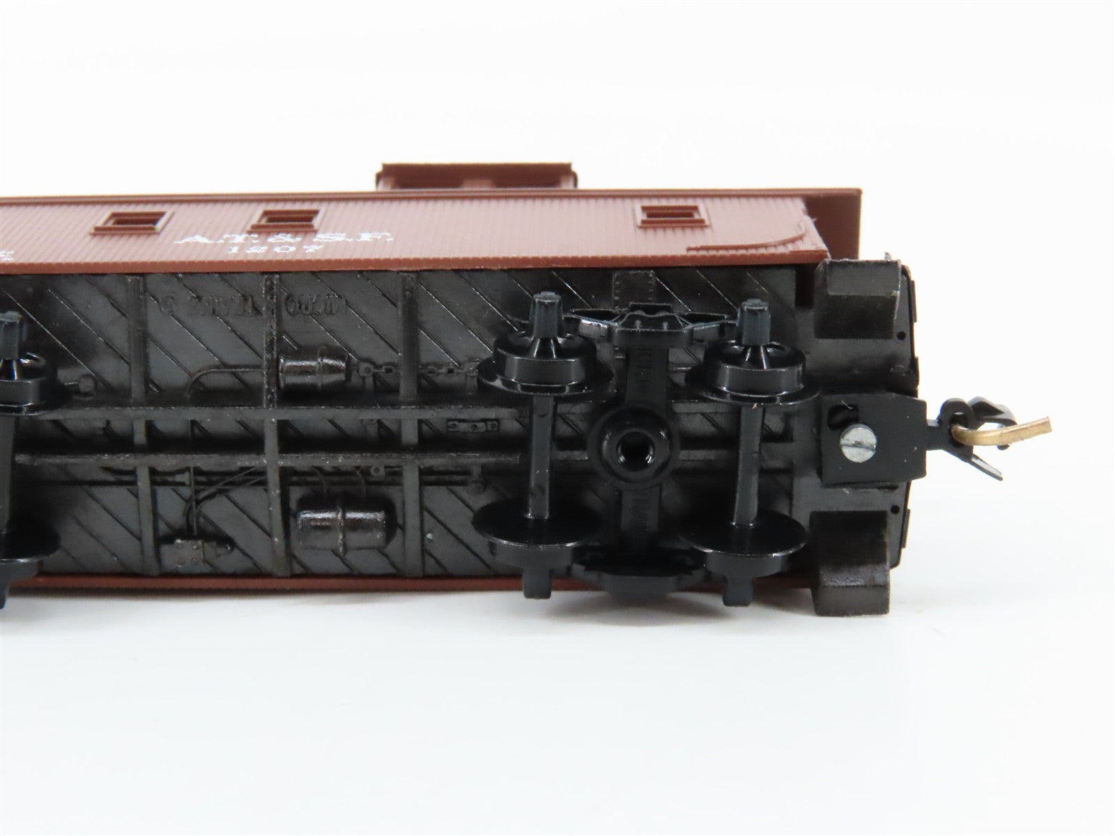 N Scale Micro-Trains MTL 51100 ATSF Santa Fe 34' Wood Sheathed Caboose 1207 RTR