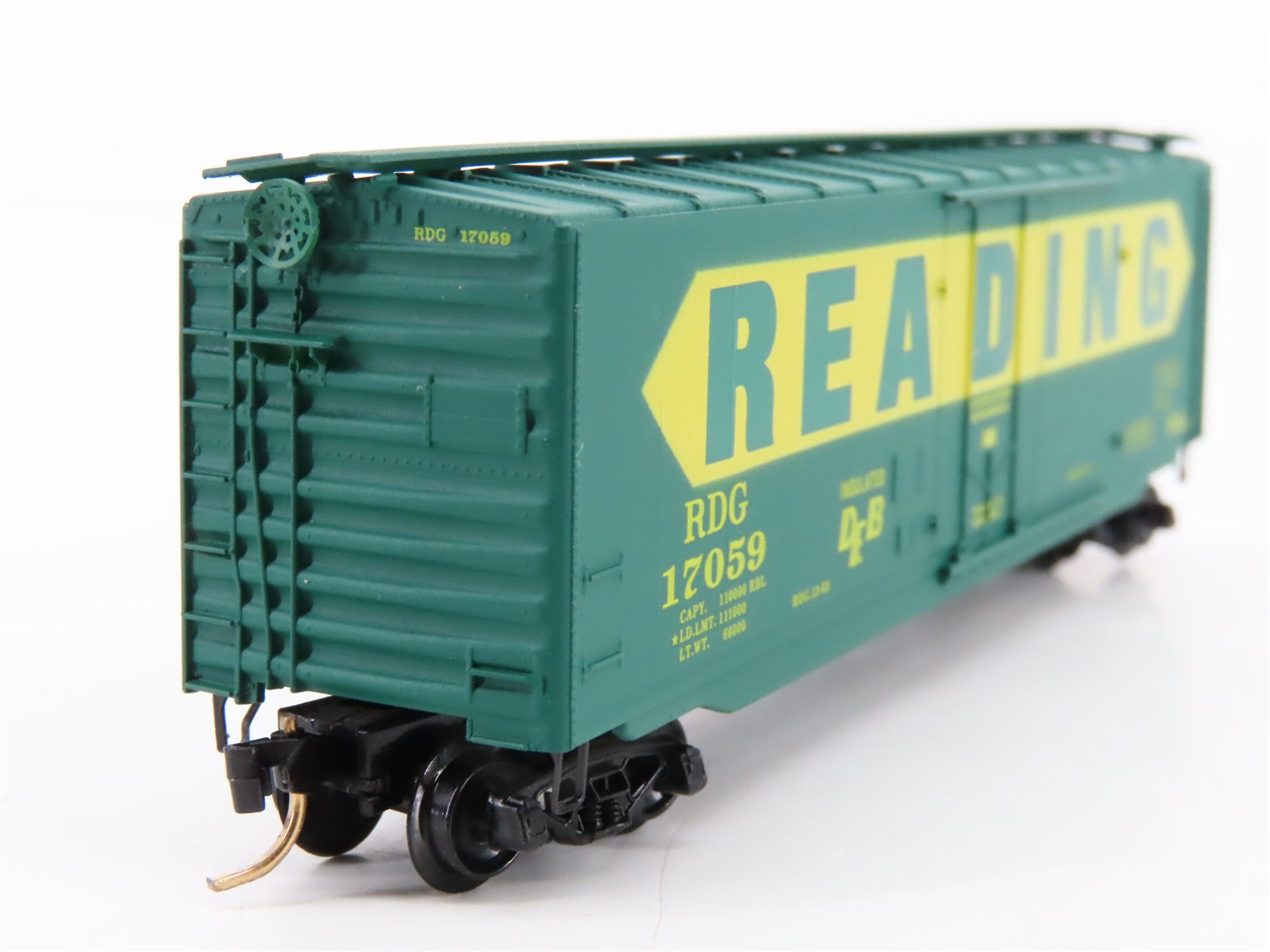 N Scale Micro-Trains MTL 32320 RDG Reading 50' Plug Door Box Car 17059 RTR