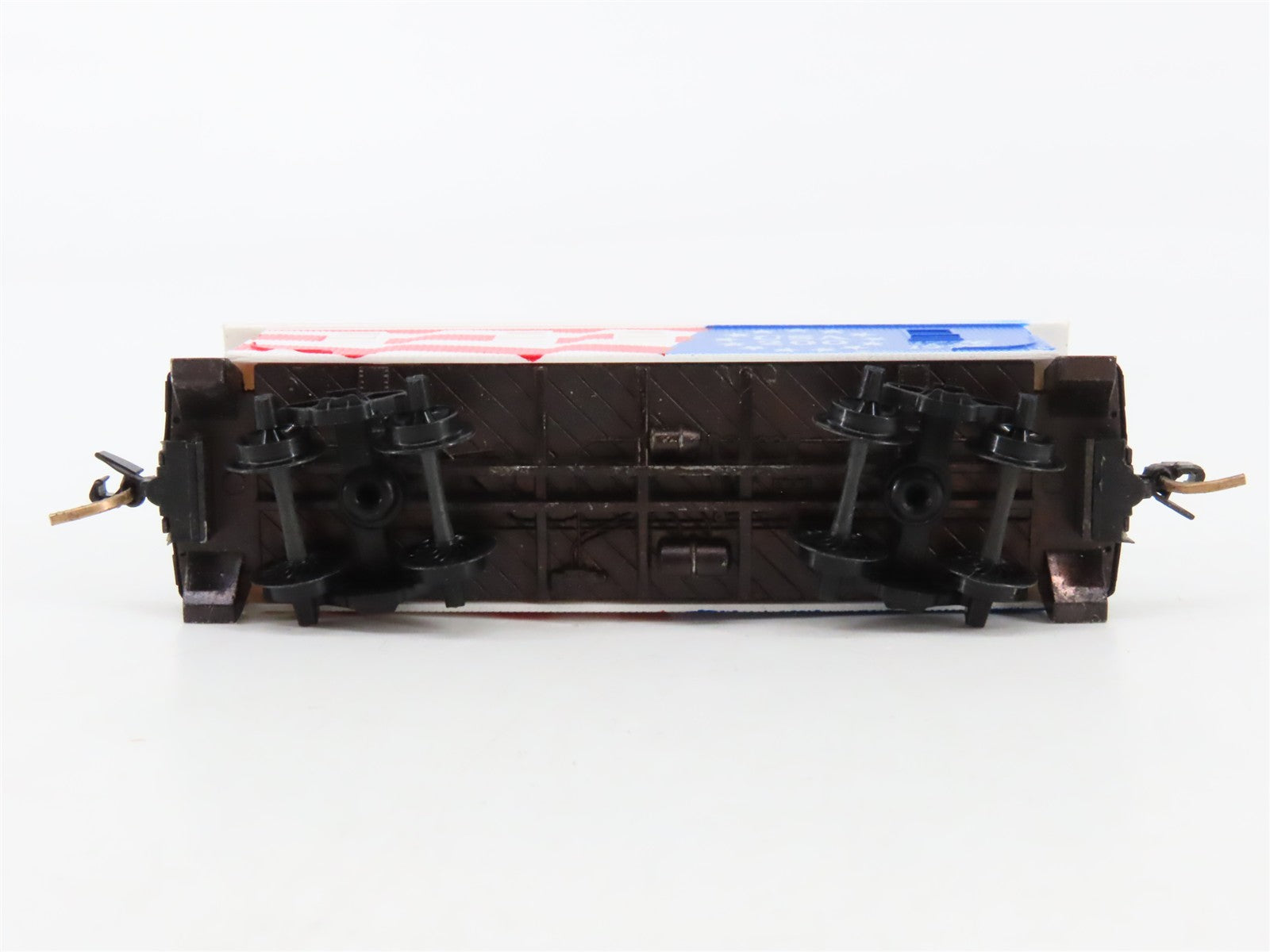 N Scale Micro-Trains MTL 50990 Bicentennial 34' Caboose USA-200 RTR