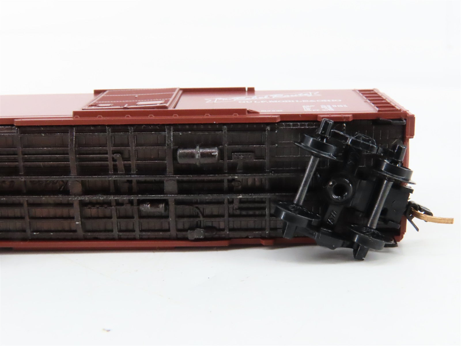 N Scale Micro-Trains MTL 20230 GM&O Gulf, Mobile & Ohio 40' Box Car 5676 RTR