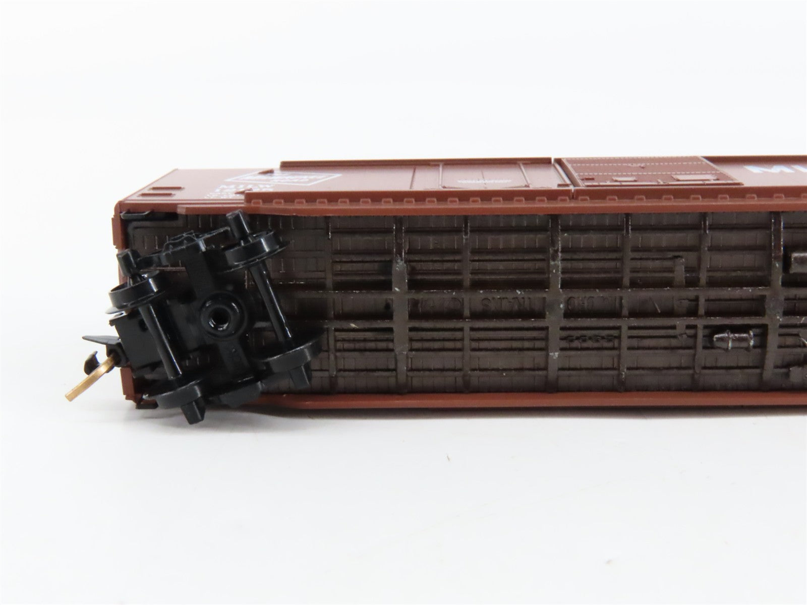 N Scale Micro-Trains MTL 33100 MILW Milwaukee Road 50' Box Car 12125 RTR