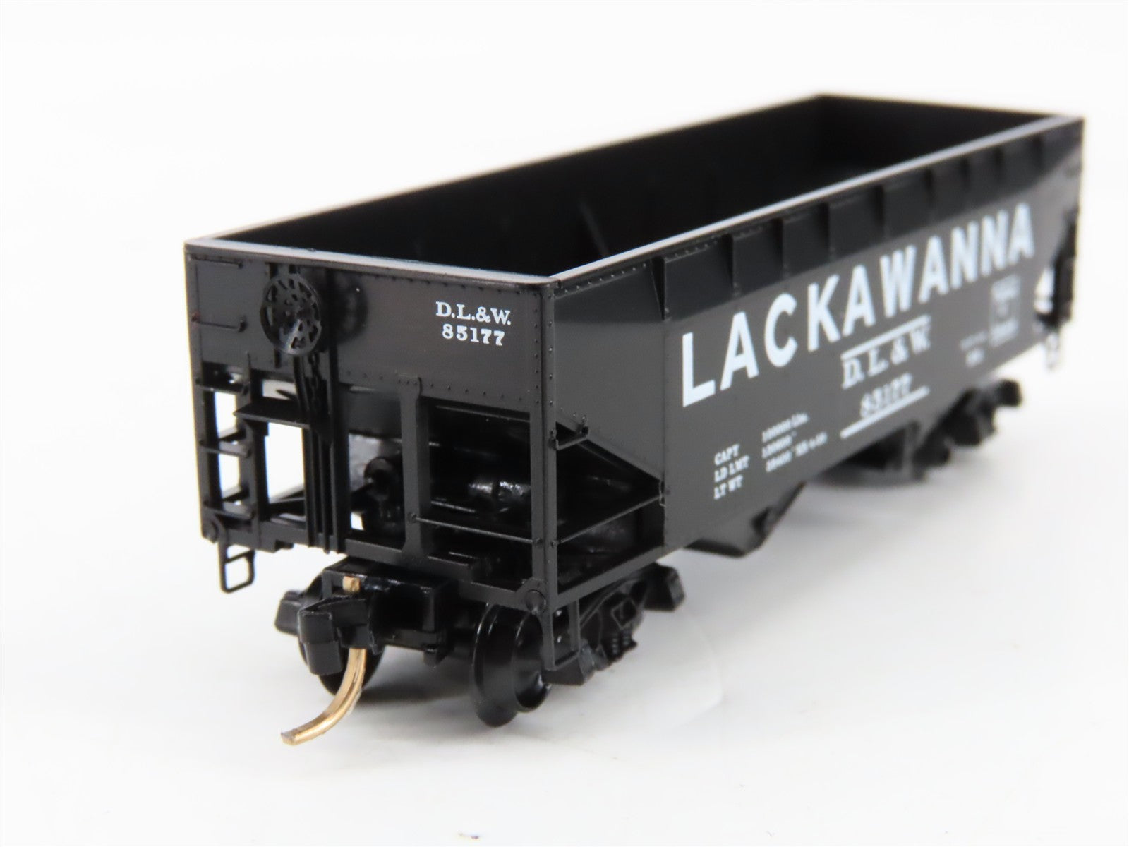 N Scale Micro-Trains MTL 55360 Delaware, Lackawanna & Western 33' Hopper RTR