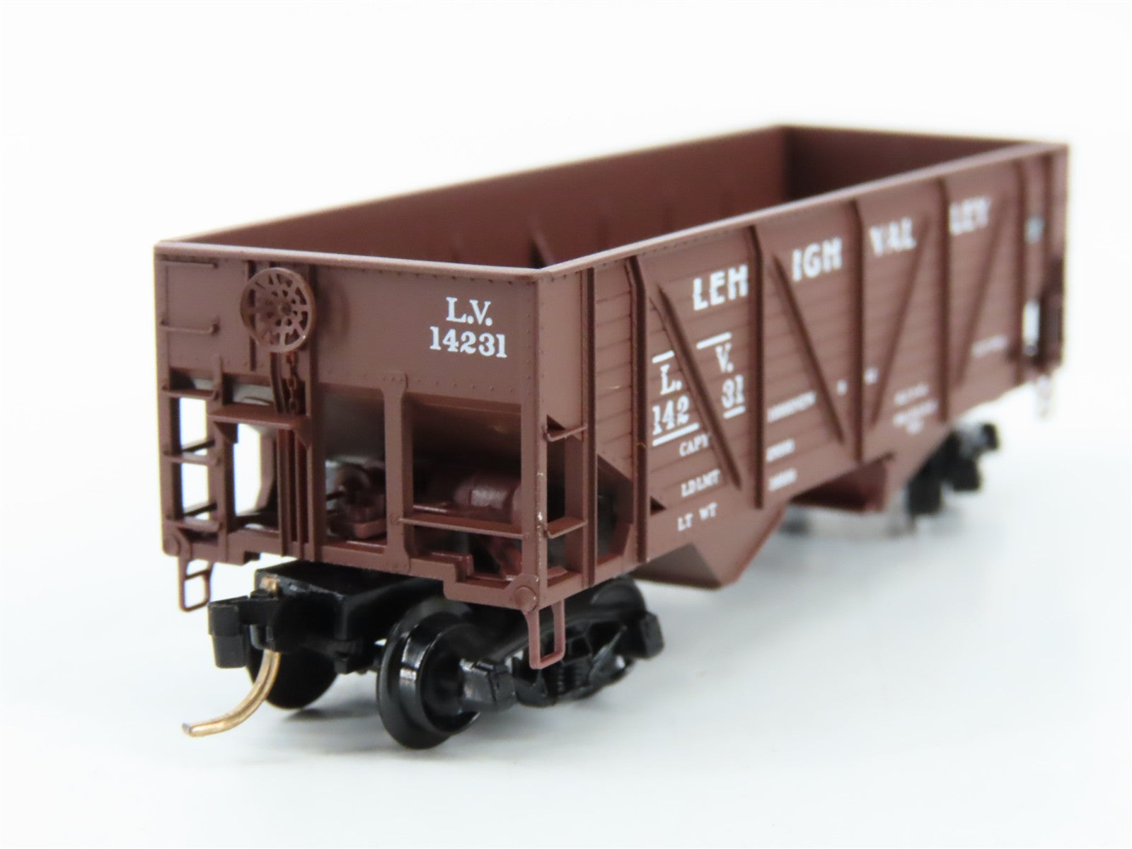 N Scale Micro-Trains MTL 57030 LV Lehigh Valley 33' 2-Bay Hopper 14231 RTR