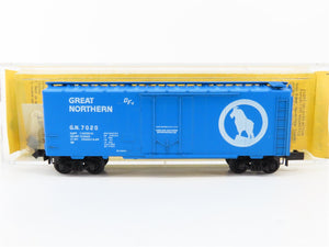 N Scale Micro-Trains MTL 21041 GN Great Northern 40' Box Car 7020 RTR