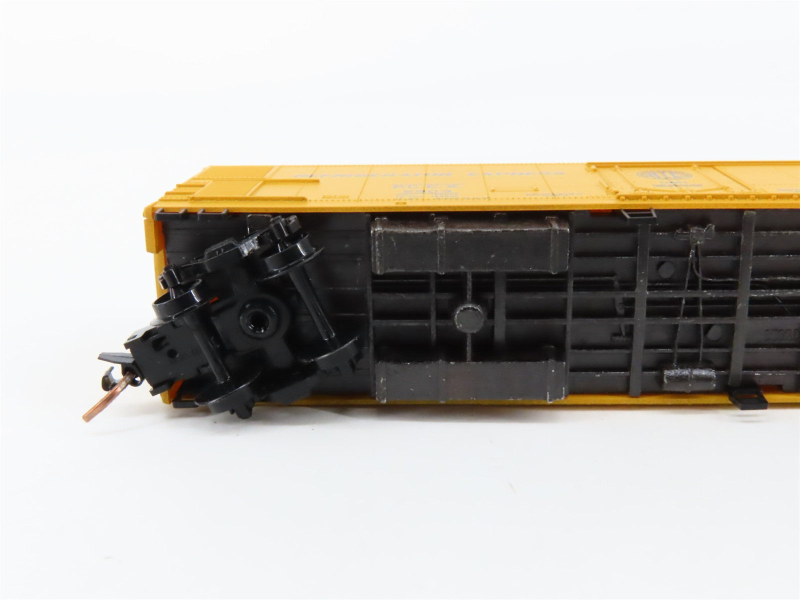 N Scale Micro-Trains MTL 69100 Pepsi-Cola 51' Rivet Side Mechanical Reefer RTR