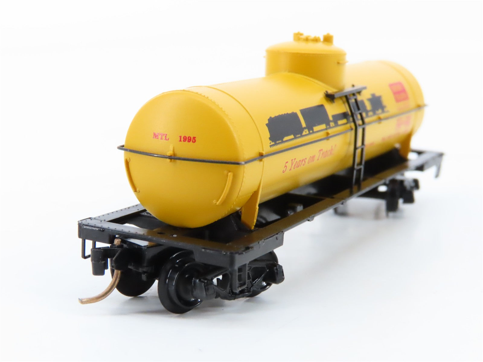 N Scale Micro-Trains MTL 65380 MTL Micro-Trains Line 39' Tank Car 1995 RTR