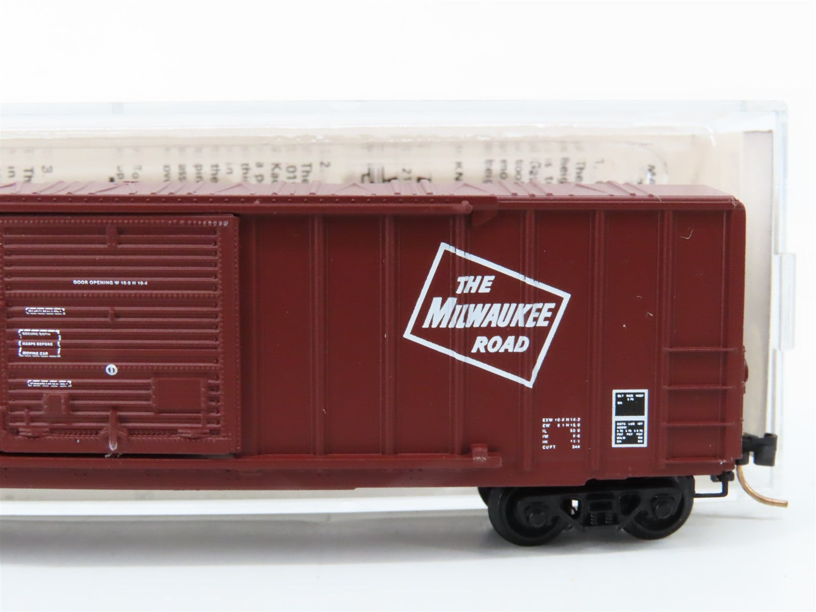 N Scale Micro-Trains MTL 25310 MILW Milwaukee Road 50' Box Car 50880 RTR