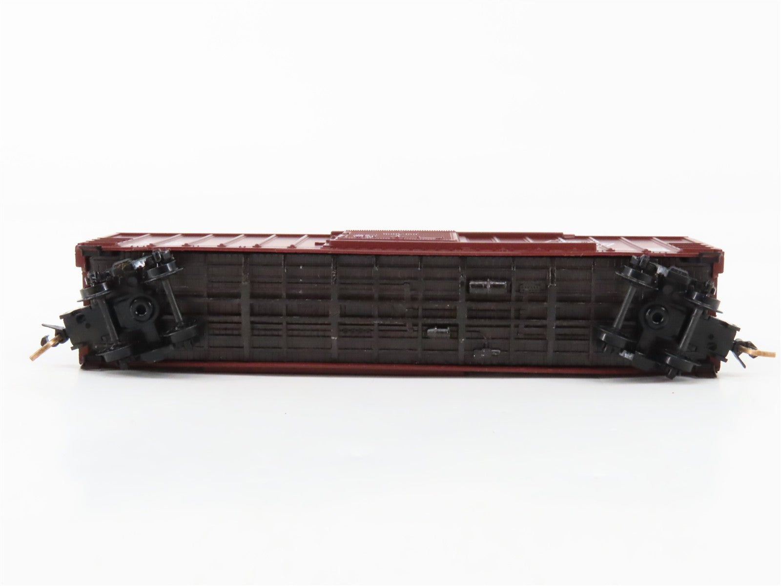 N Scale Micro-Trains MTL 25310 MILW Milwaukee Road 50' Box Car 50880 RTR