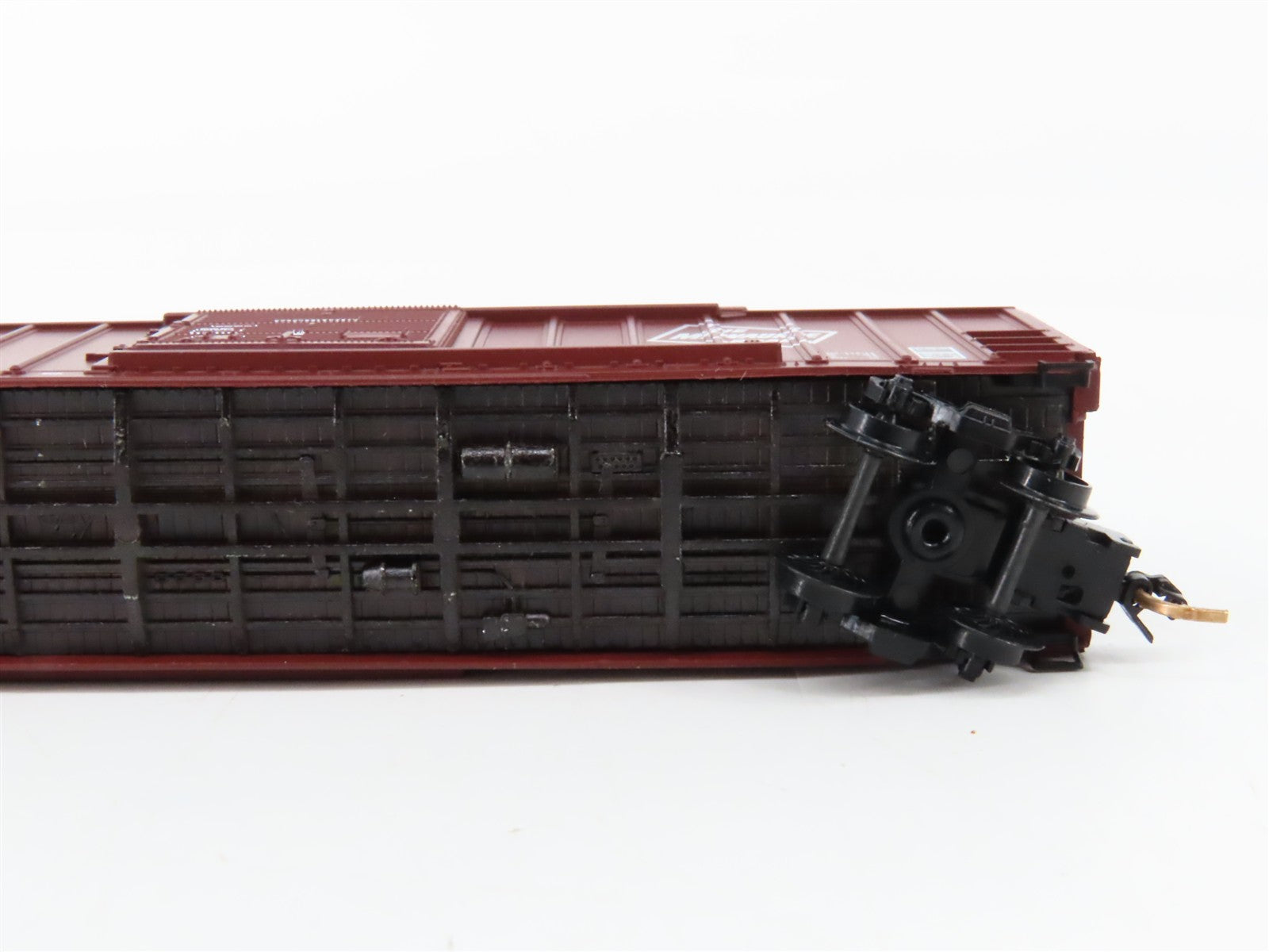N Scale Micro-Trains MTL 25310 MILW Milwaukee Road 50' Box Car 50880 RTR