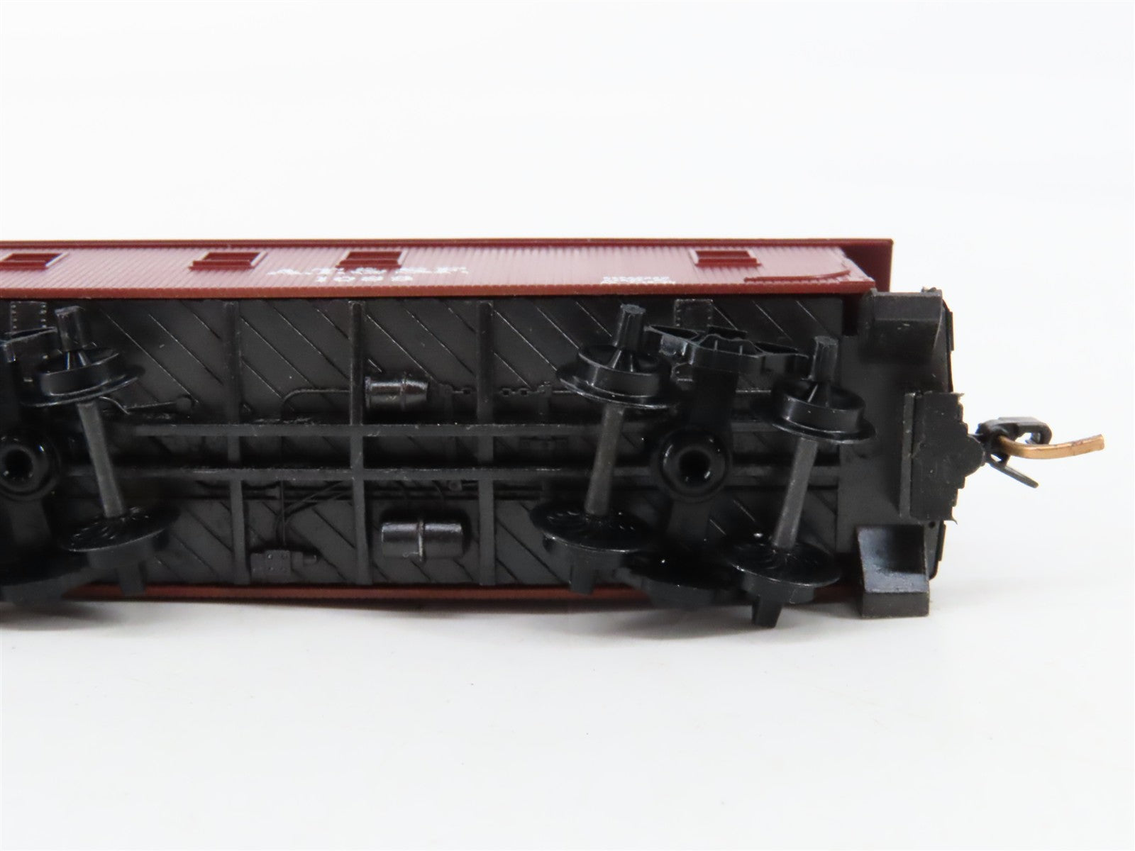 N Scale Micro-Trains MTL 50040 ATSF Santa Fe 34' Wood-Sheathed Caboose 1089 RTR