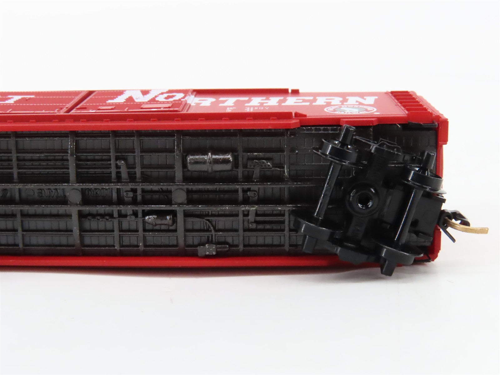N Scale Micro-Trains MTL 23220 GN Great Northern 40' Box Car 3486 RTR