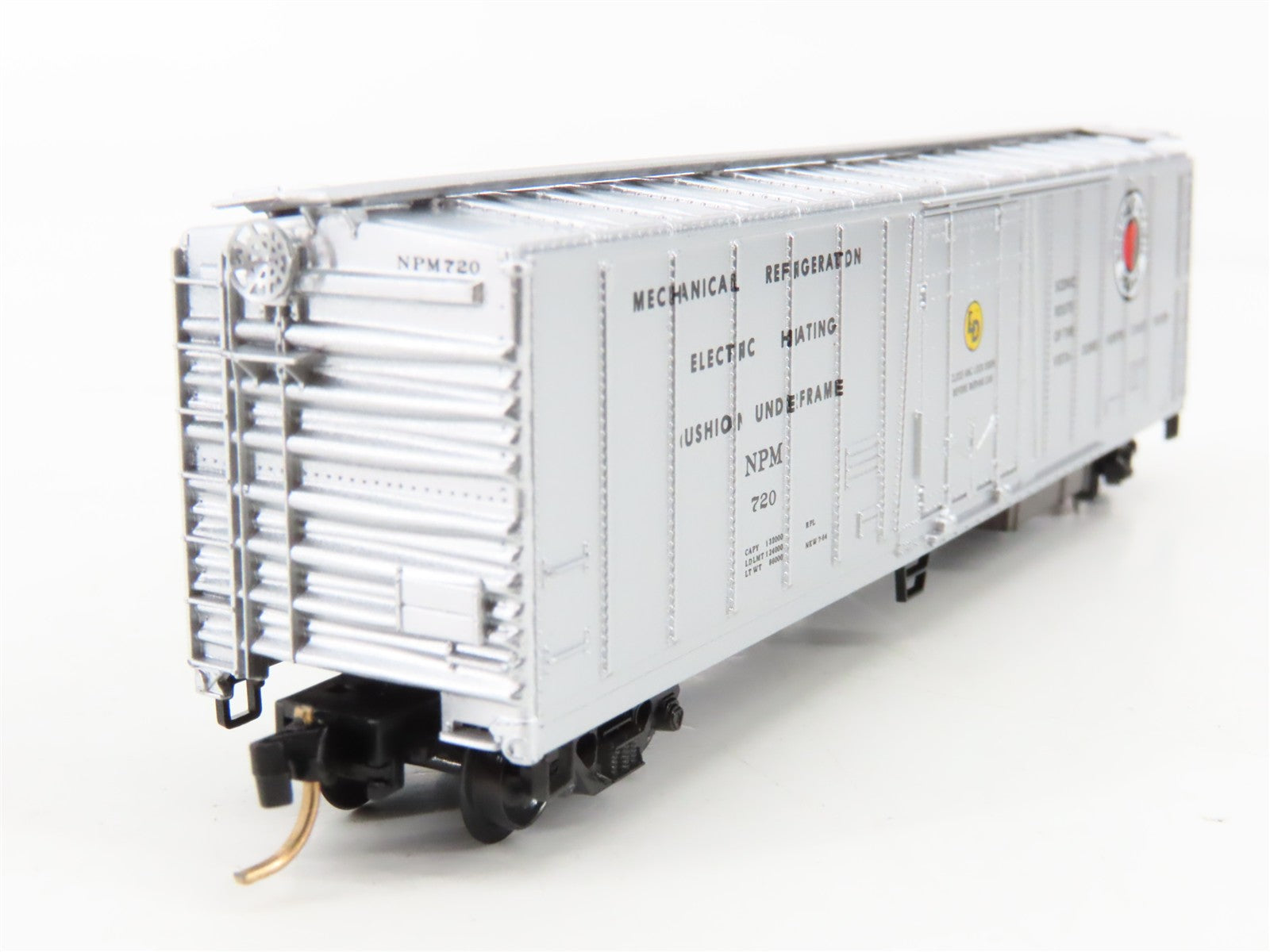 N Scale Micro-Trains MTL 70050 NPM Northern Pacific 51' Reefer 720 RTR