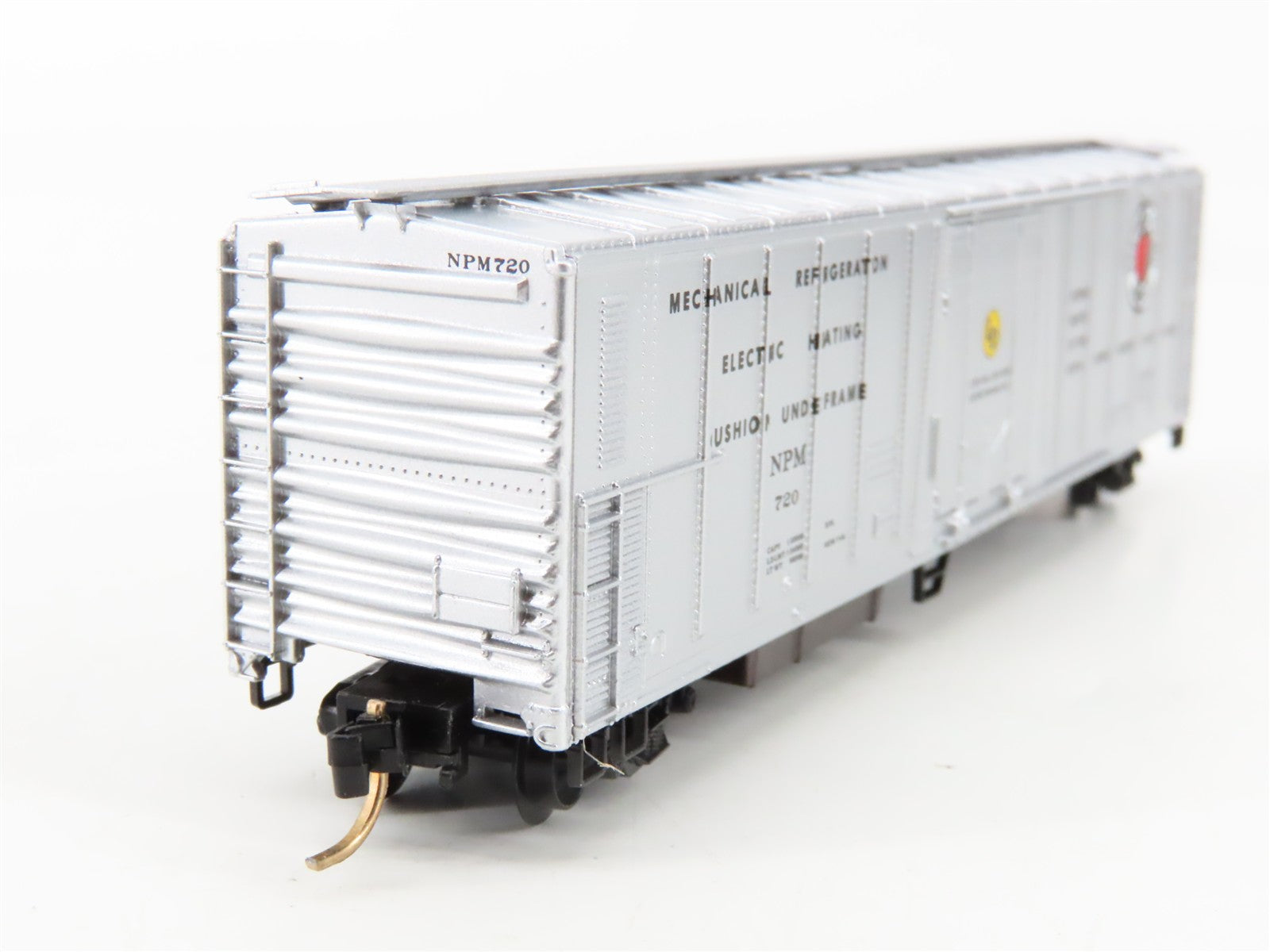 N Scale Micro-Trains MTL 70050 NPM Northern Pacific 51' Reefer 720 RTR