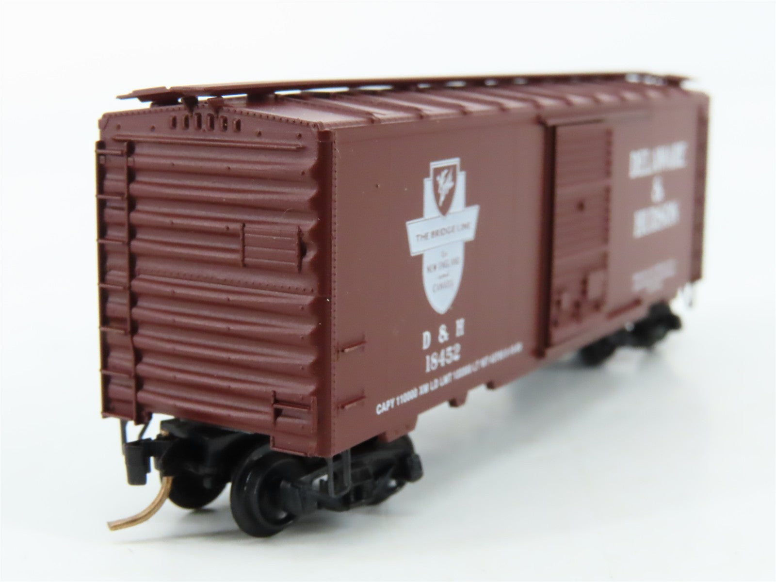 N Scale Kadee Micro-Trains MTL 20520 D&H Delaware & Hudson 40' Box Car 18452 RTR