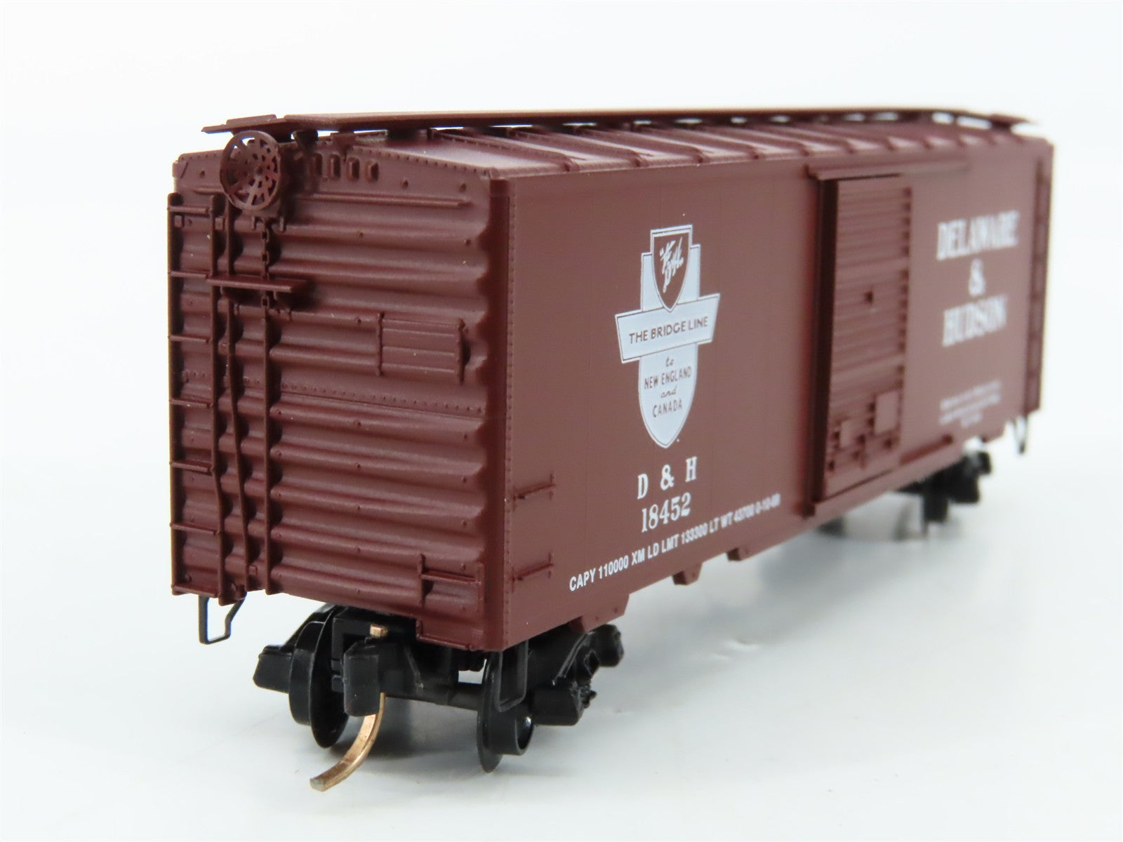 N Scale Kadee Micro-Trains MTL 20520 D&H Delaware & Hudson 40' Box Car 18452 RTR