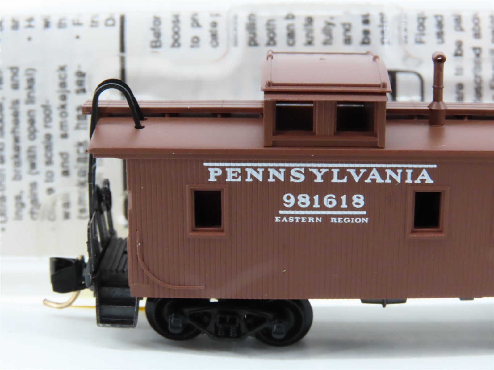 N Scale Micro-Trains MTL 51160 Pennsylvania 34' Wood-Sheathed Caboose RTR