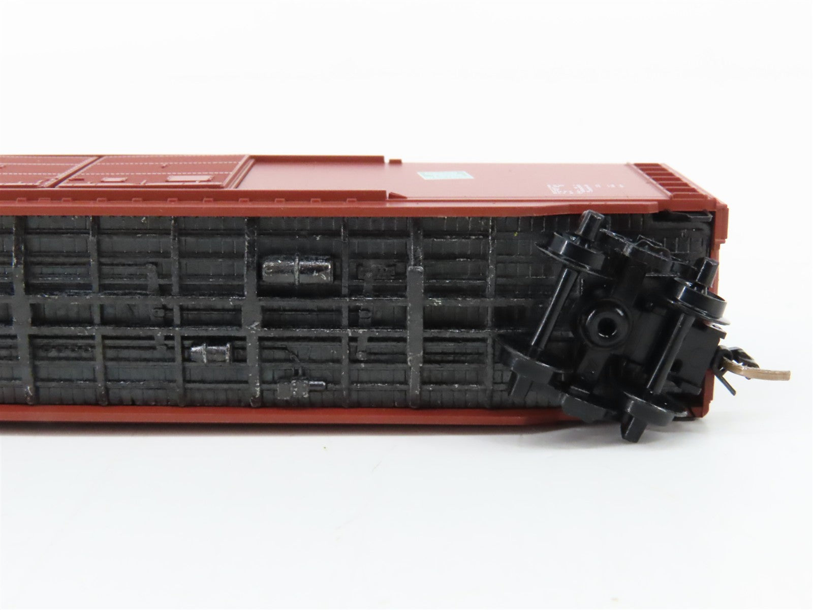 N Scale Micro-Trains MTL 34170 Grand Trunk Western 50' Double Door Box Car RTR