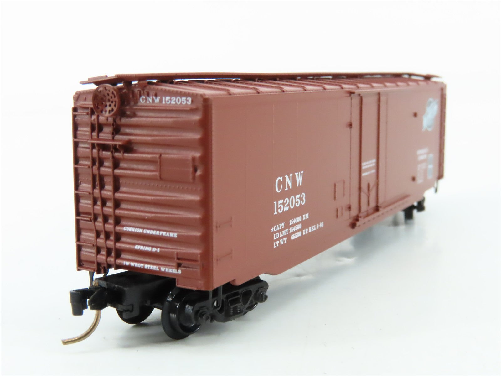 N Scale Micro-Trains MTL 32230 Chicago & North Western 50' Plug Door Box Car RTR